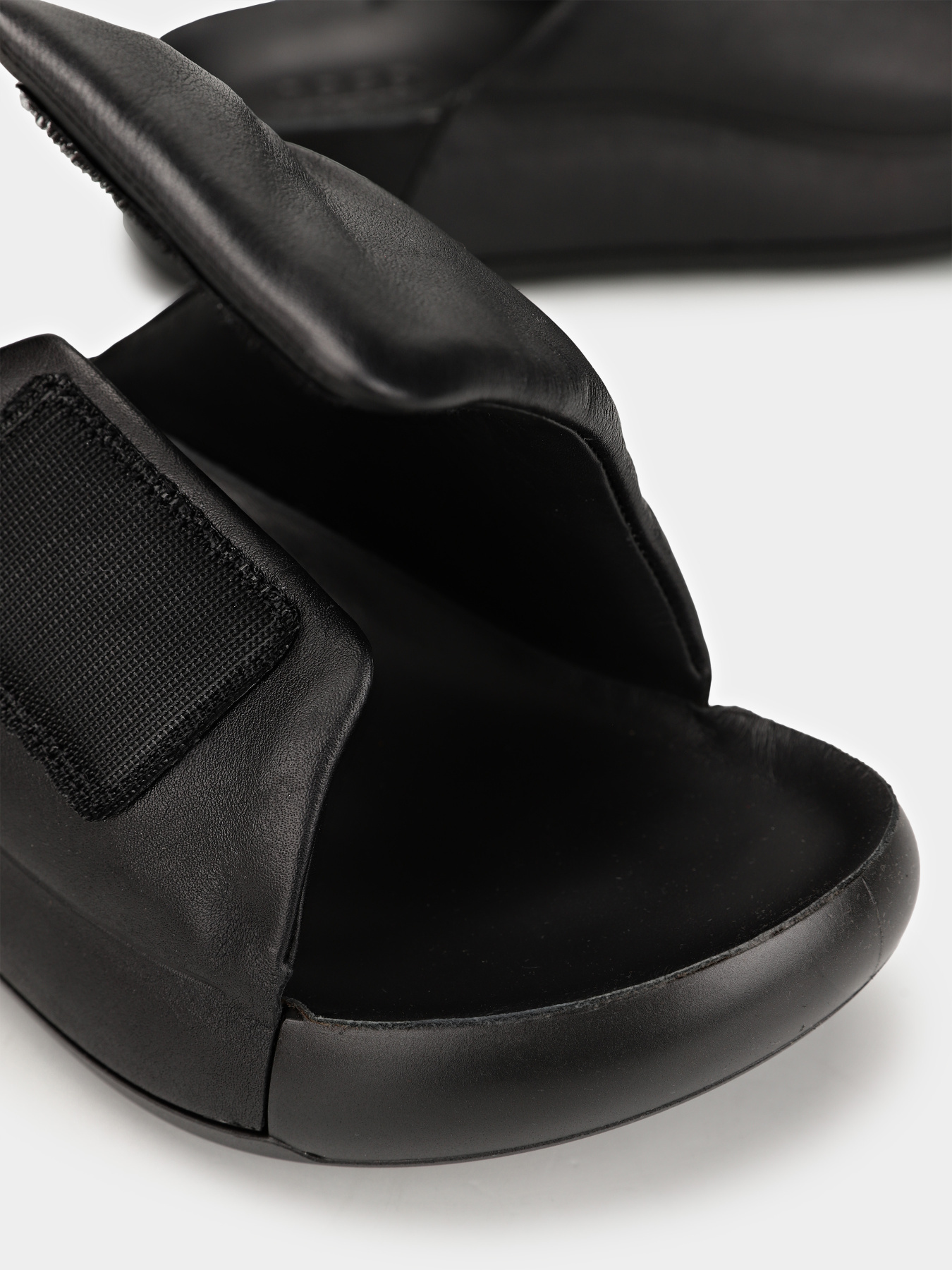 Шльопанці ECCO Cozmo модель 20668301001 Фото