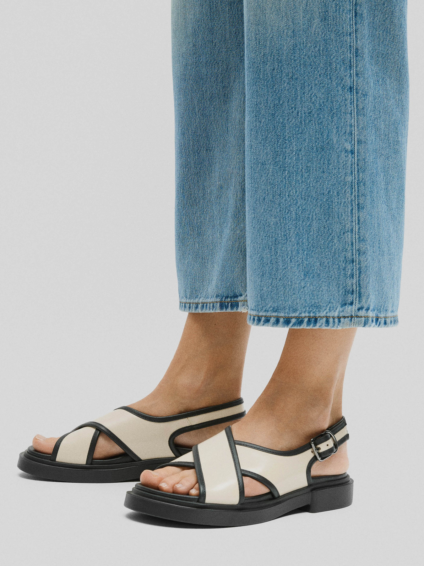 ECCO модель 20234360097 Фото