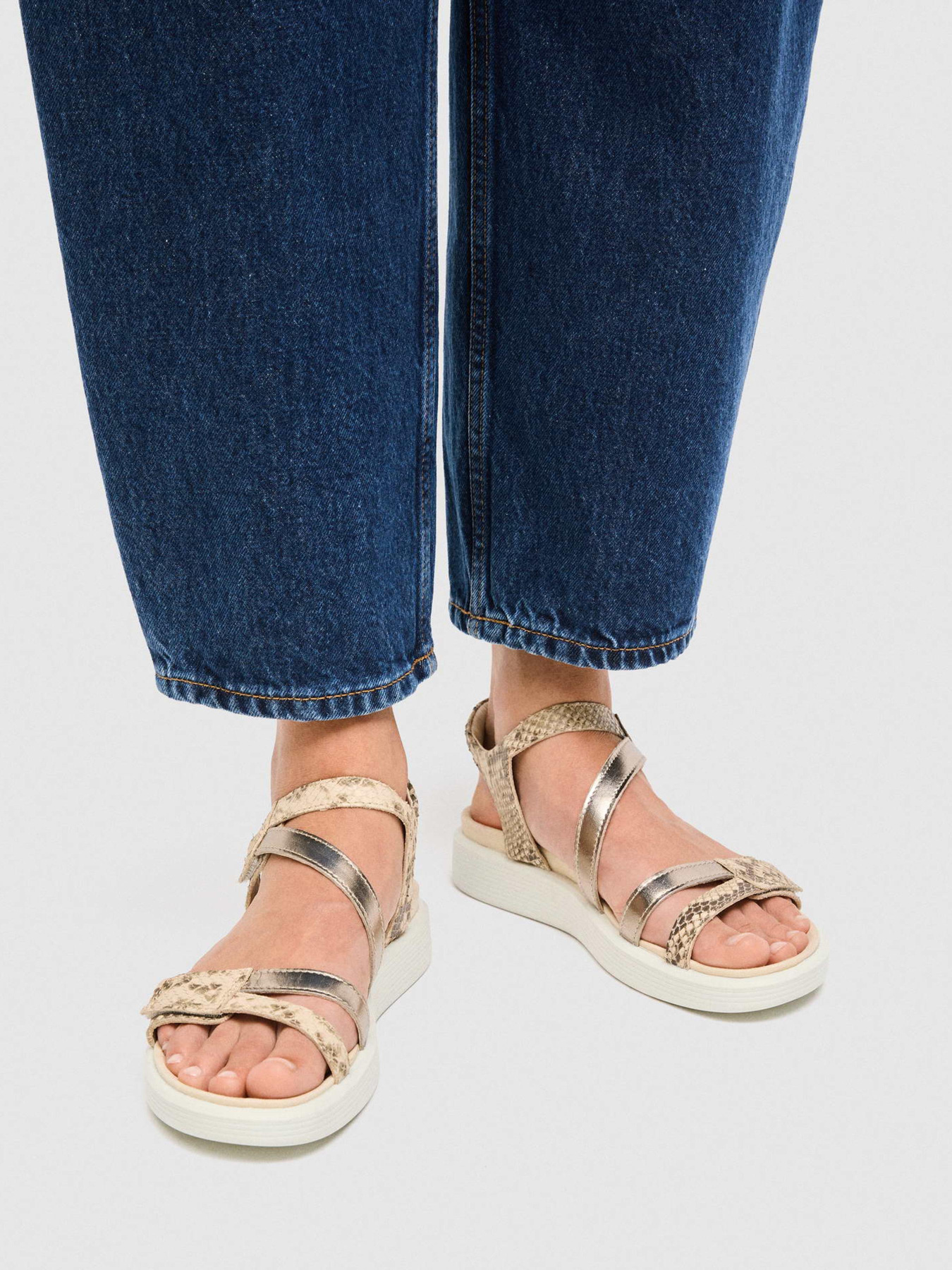 ECCO модель 23880361651 ECCO модель 23880361651 Фото