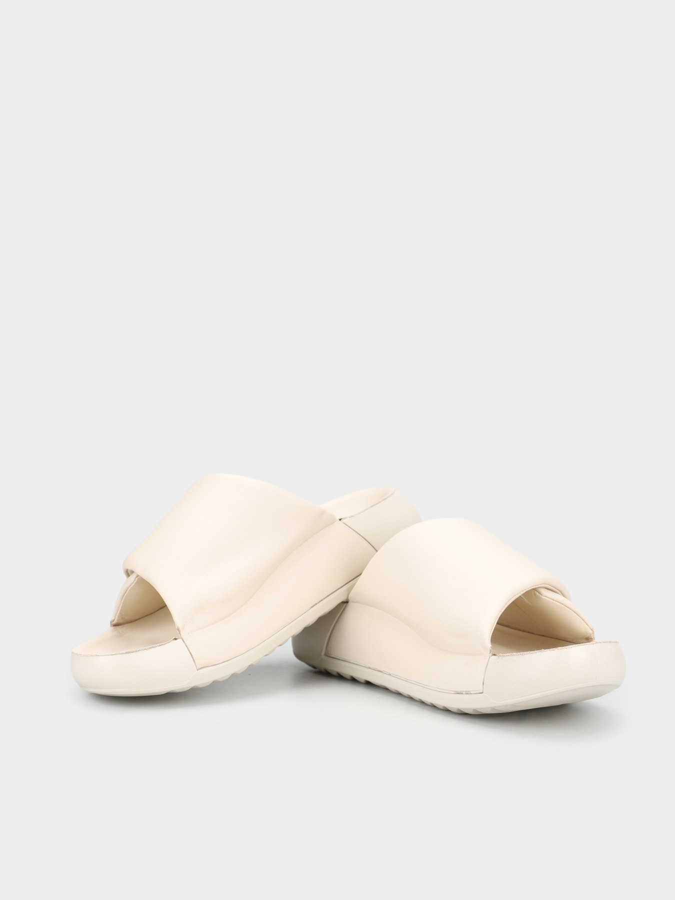 ECCO модель 20668301378 Фото