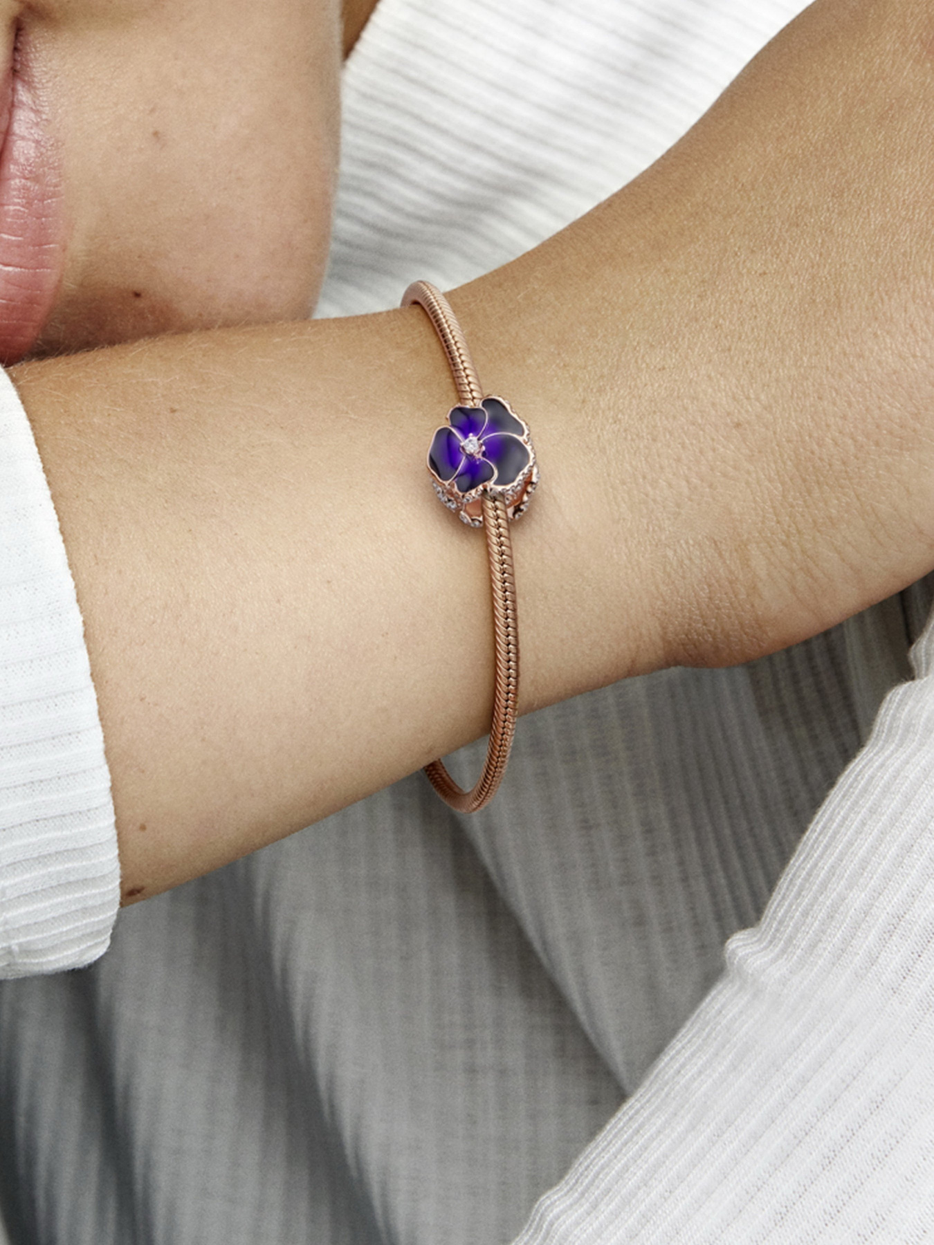 Класичні PANDORA Moments модель 780777C01 Фото