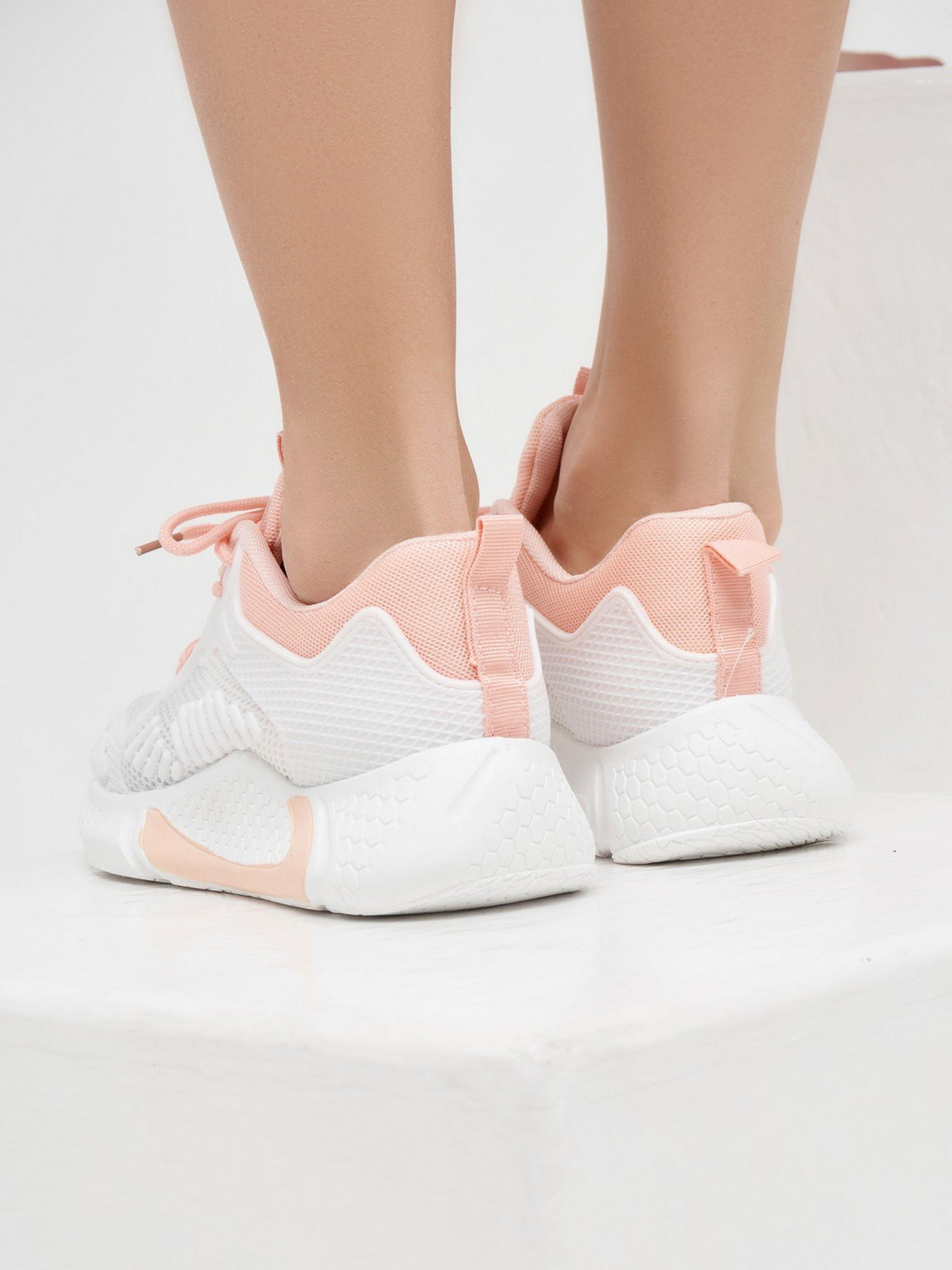 Кроссовки для бега ISSA Plus модель OB2-19_whitepink Фото