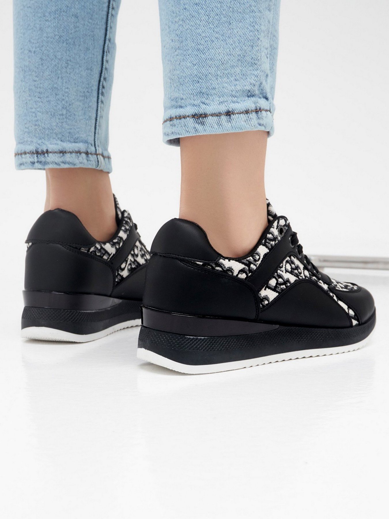 Кросівки ISSA Plus модель OB2-25_black Фото