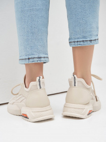 Кросівки для бігу ISSA Plus модель OB2-28_beige Фото
