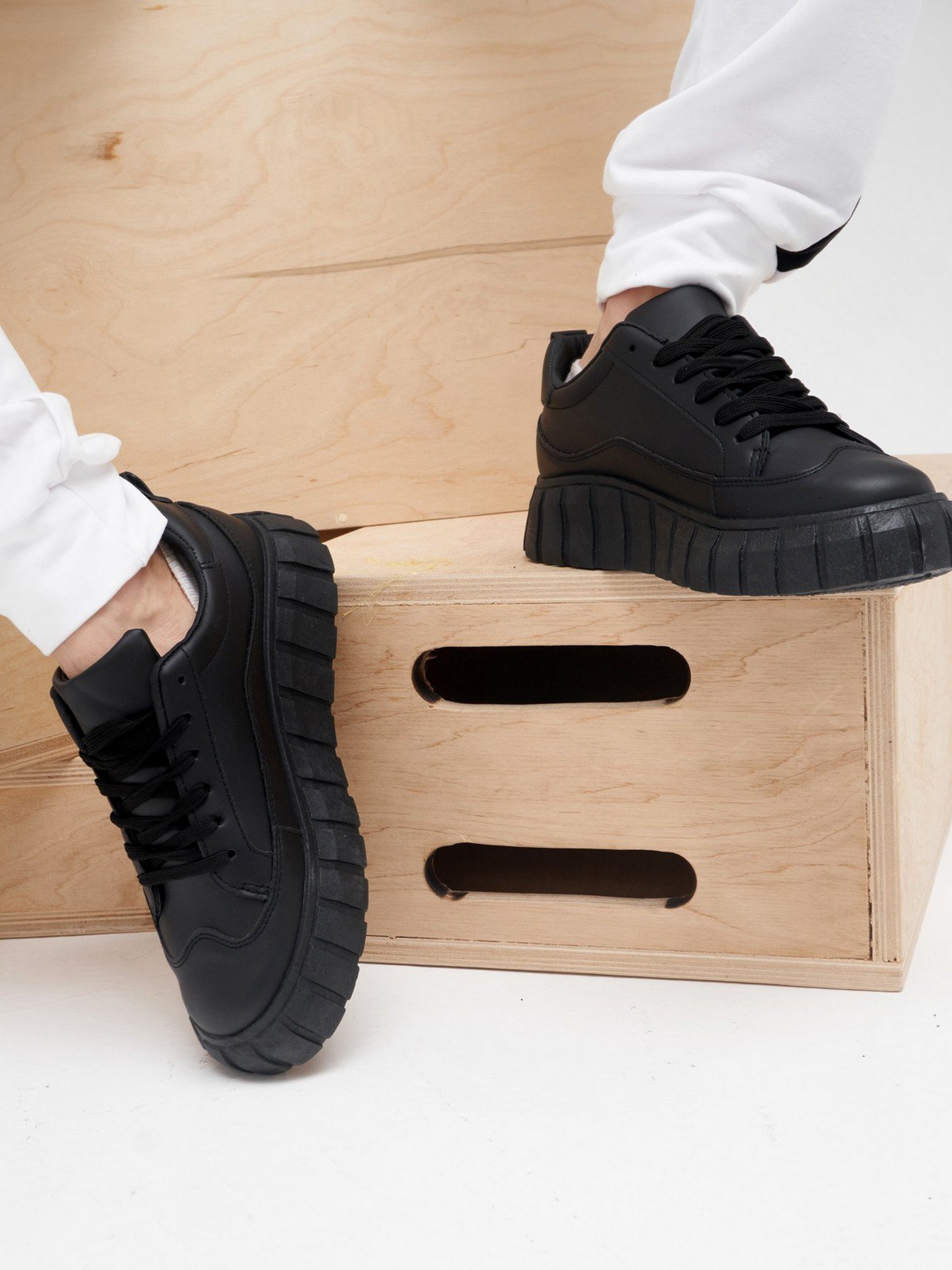 Кеды низкие ISSA Plus модель OB2-30_black Фото