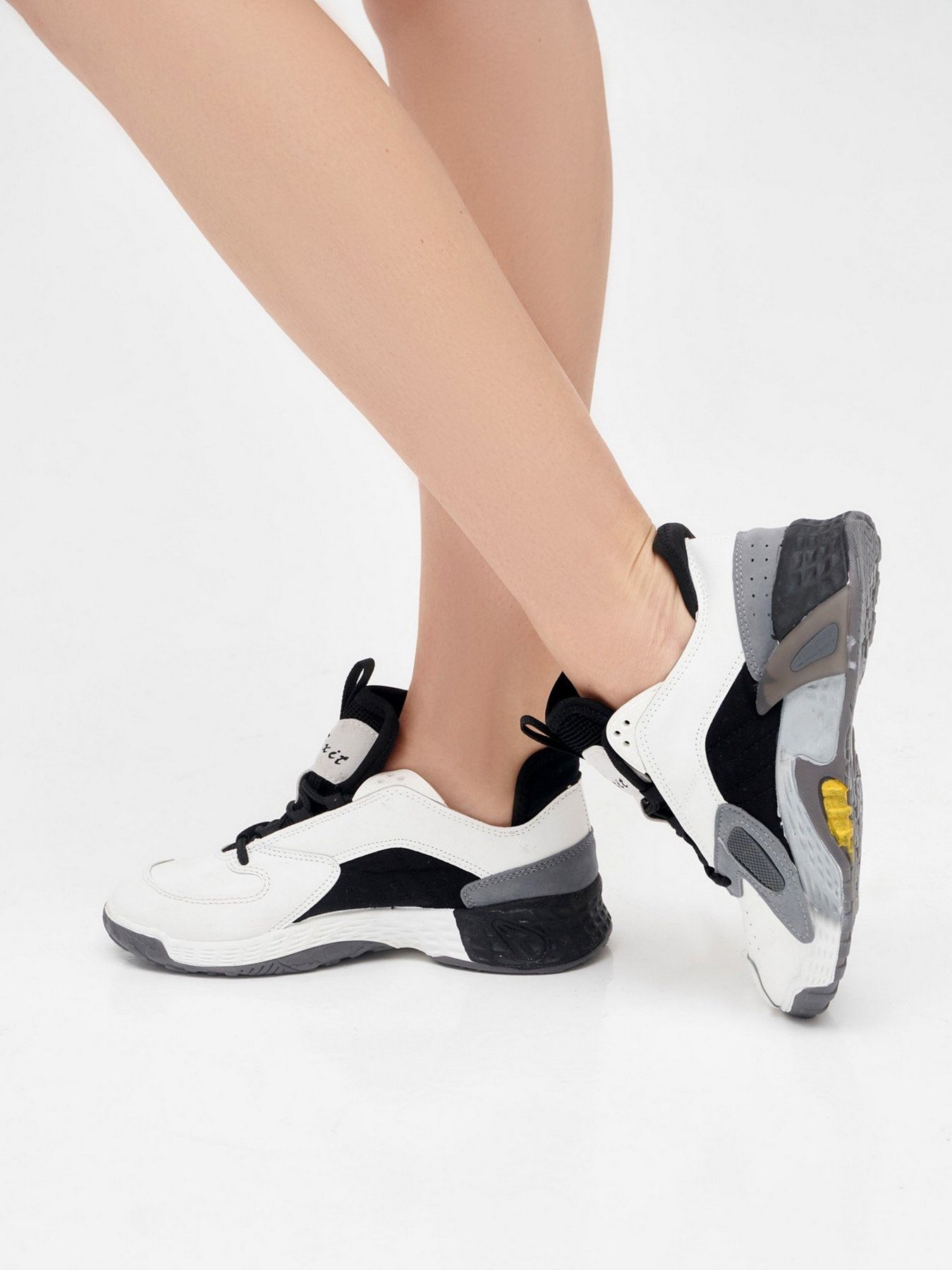 Кроссовки повседневные ISSA Plus модель OB2-34_white Фото