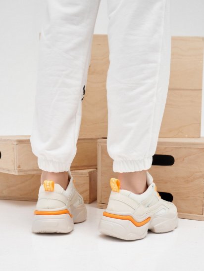 Кросівки ISSA Plus модель OB2-35_beige — фото 3 - INTERTOP