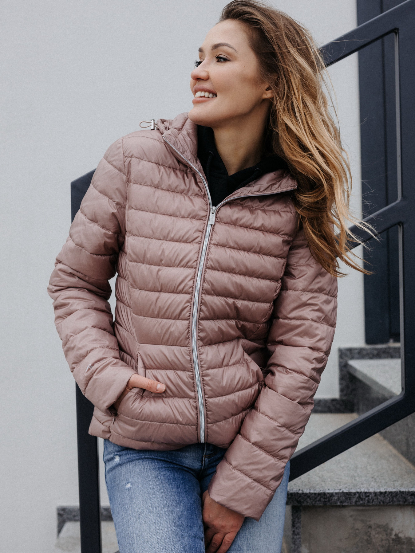 Вітровка AVECS модель 50267-21 Фото