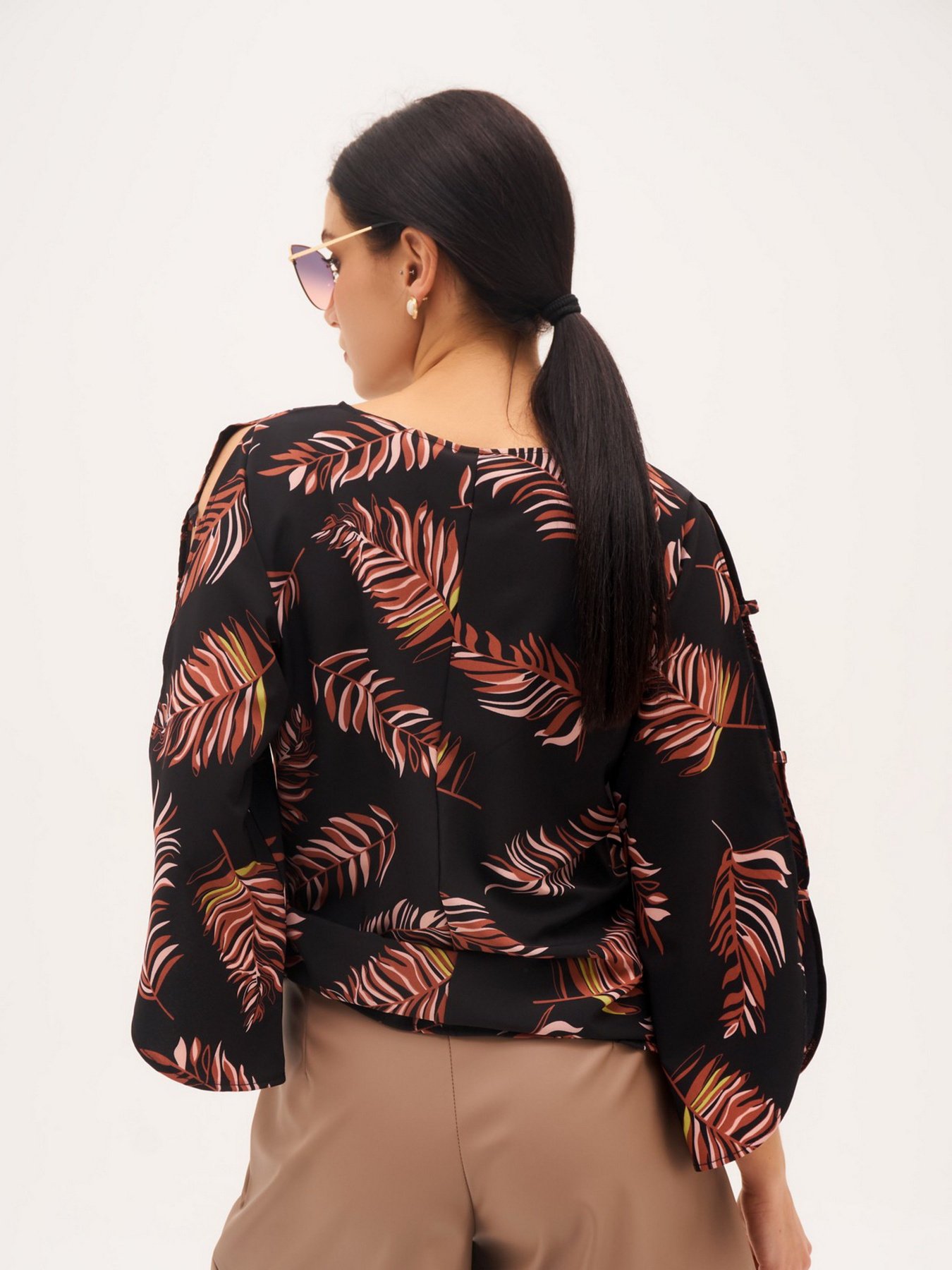 Блуза ISSA Plus модель SA-269_black Блуза ISSA Plus модель SA-269_black Фото