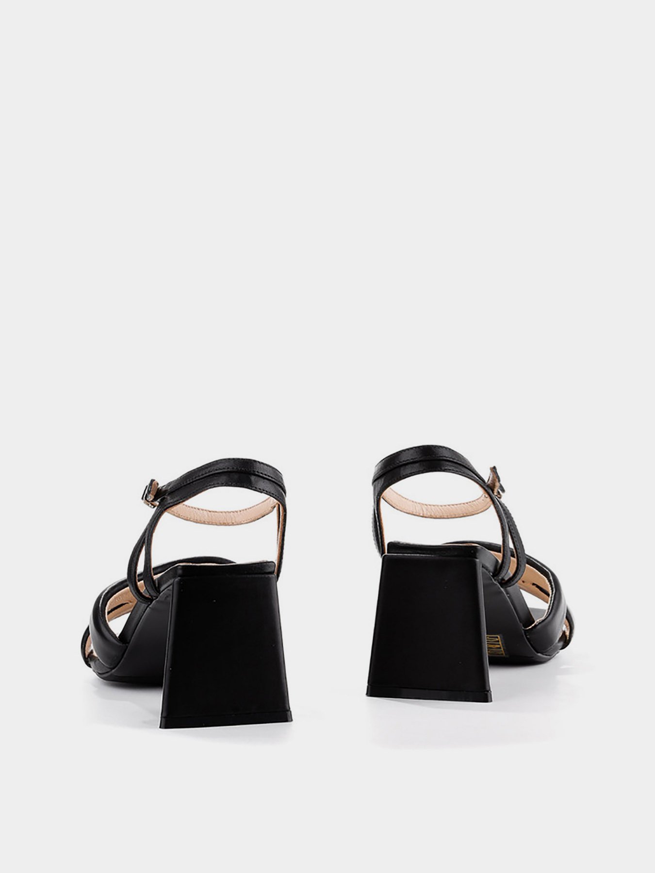 Босоножки LeBERDES модель 00000014652 Фото