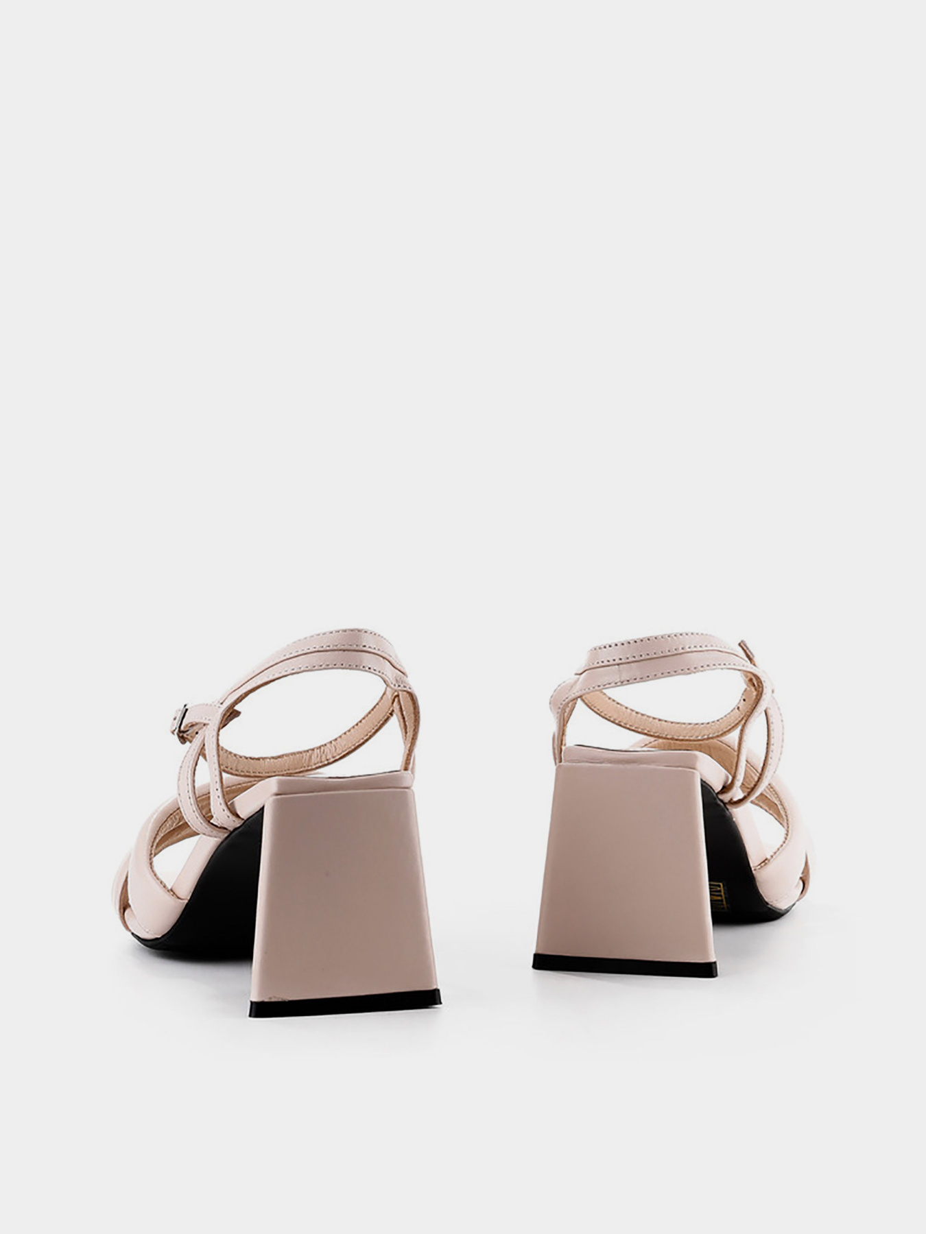 Босоніжки LeBERDES модель 00000014657 Фото