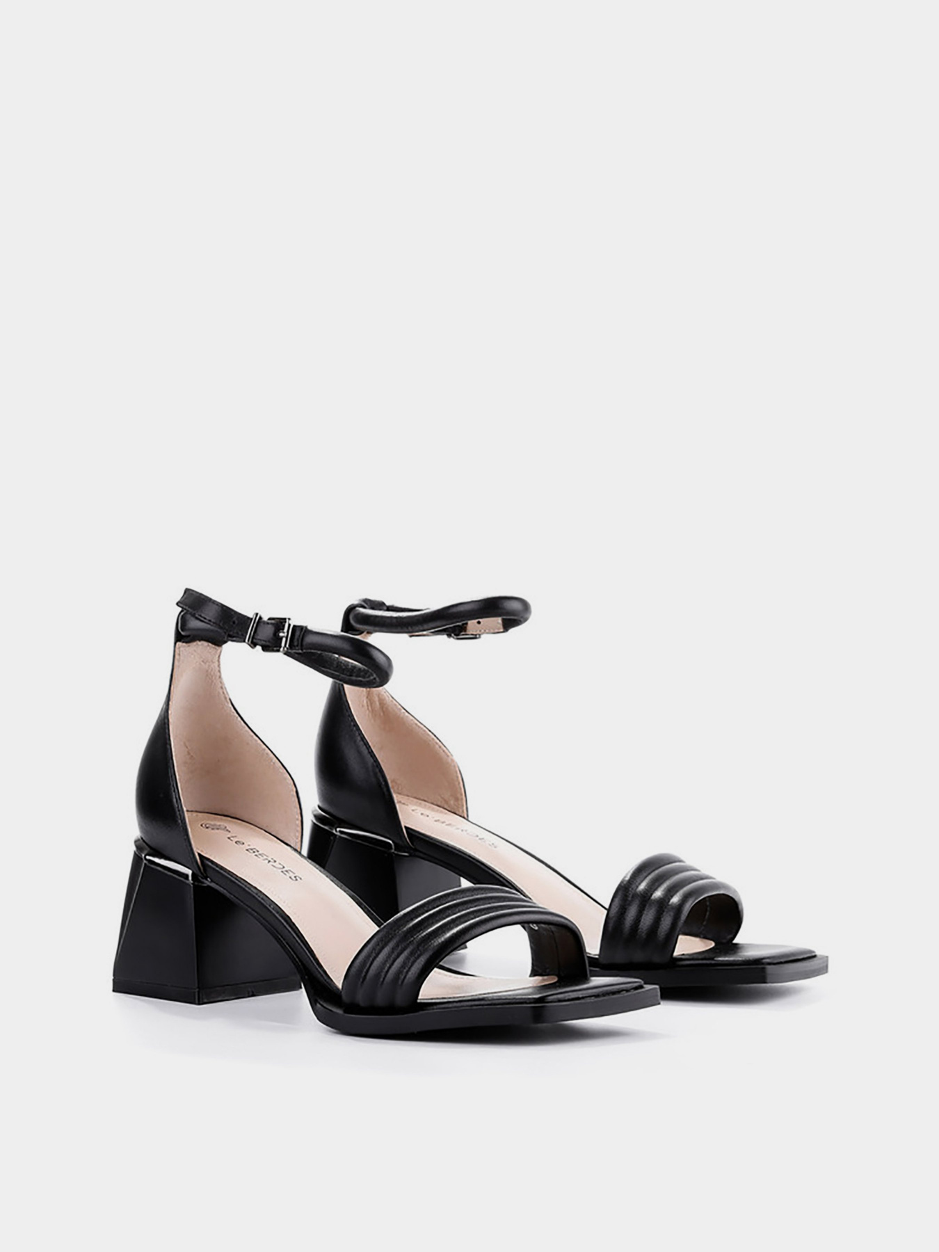 Босоножки LeBERDES модель 00000014661 Фото