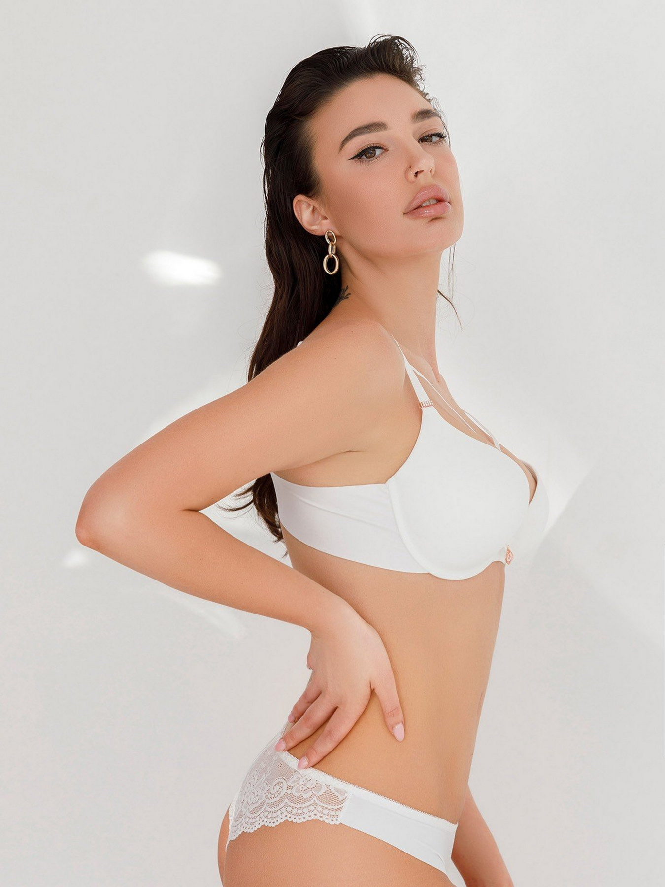 Бюстгальтер ISSA Plus модель BL2-413_white Фото