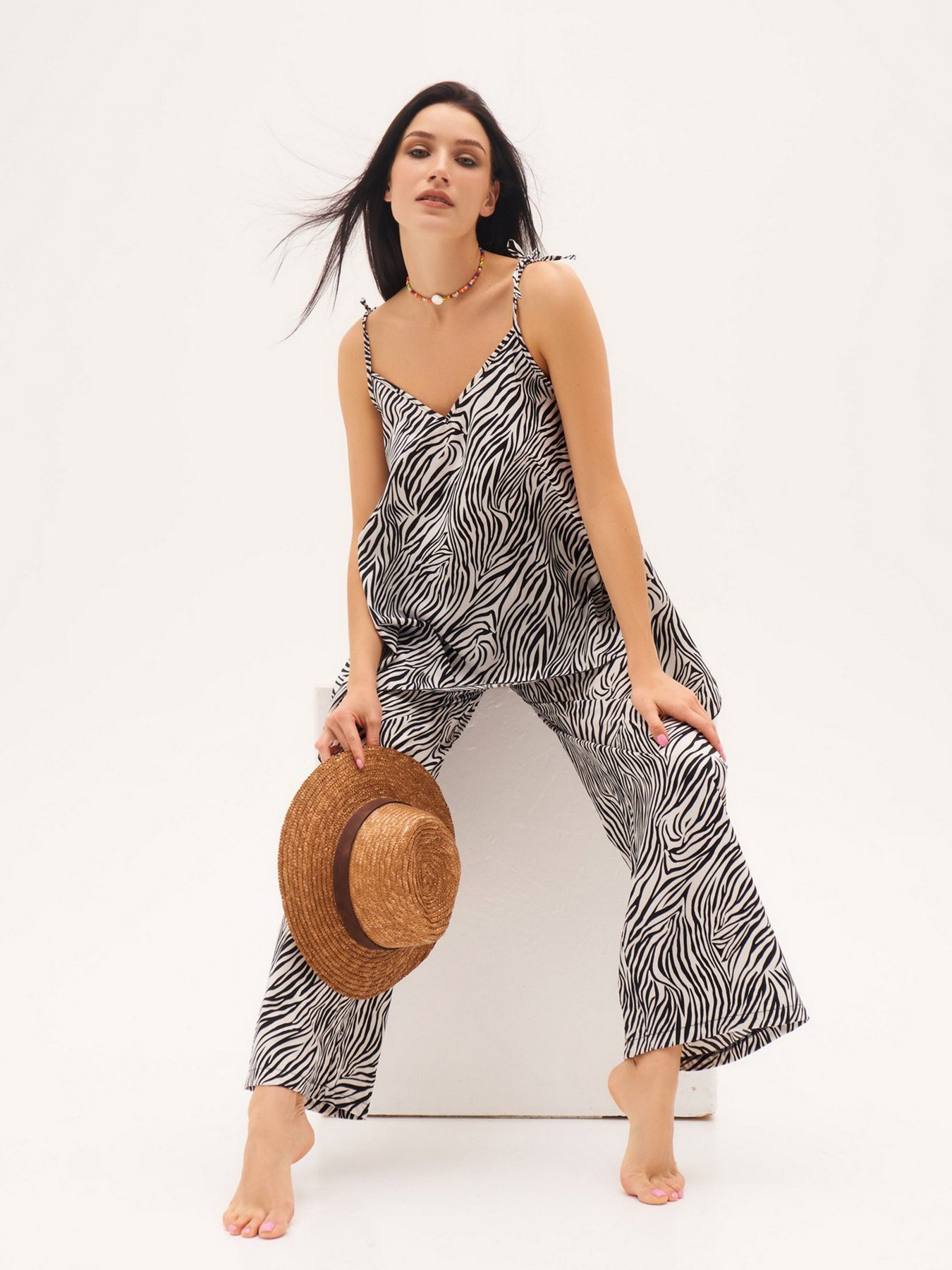 Костюм ISSA Plus модель 13304_blackwhite Фото