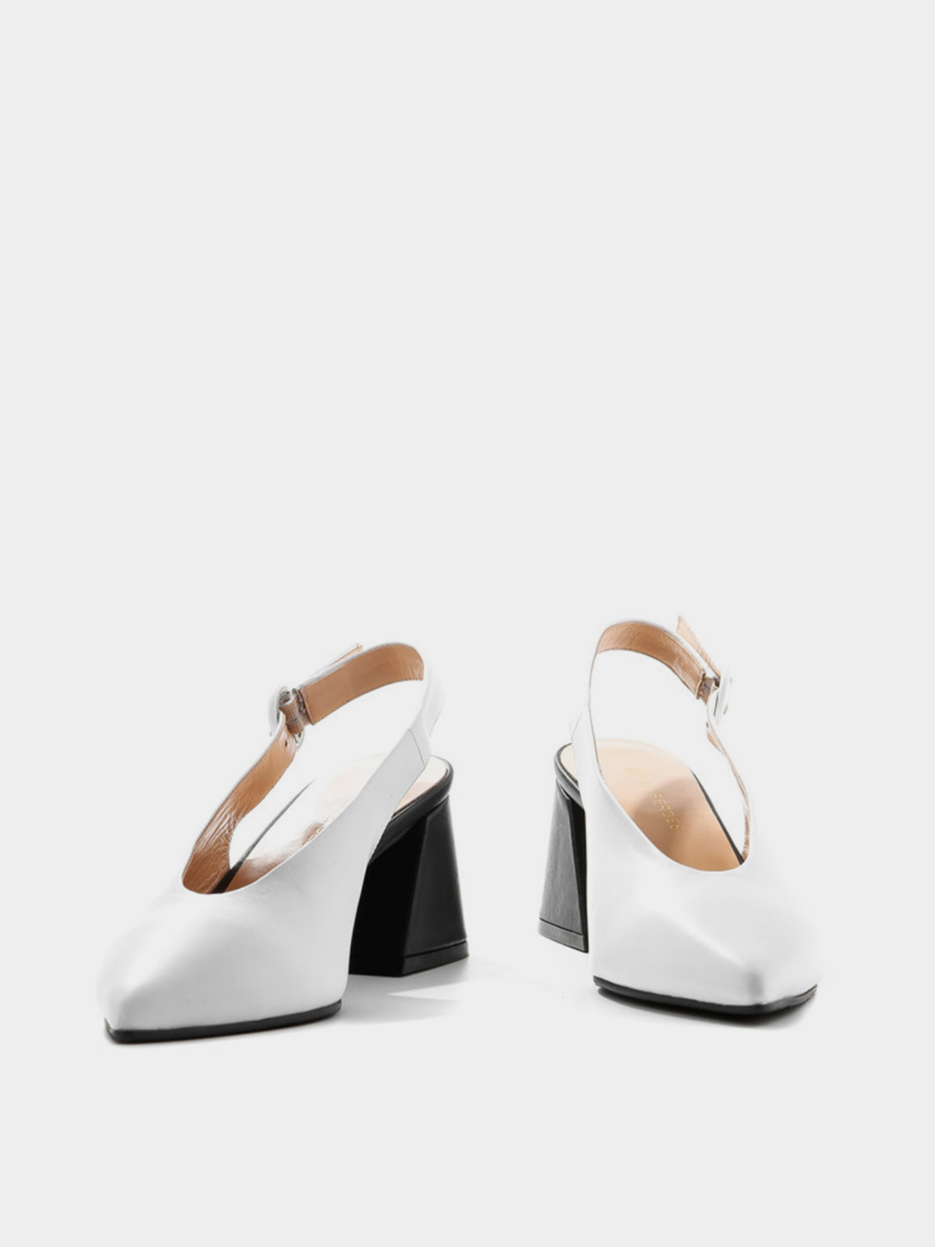 Босоножки LeBERDES модель 00000014791 Фото