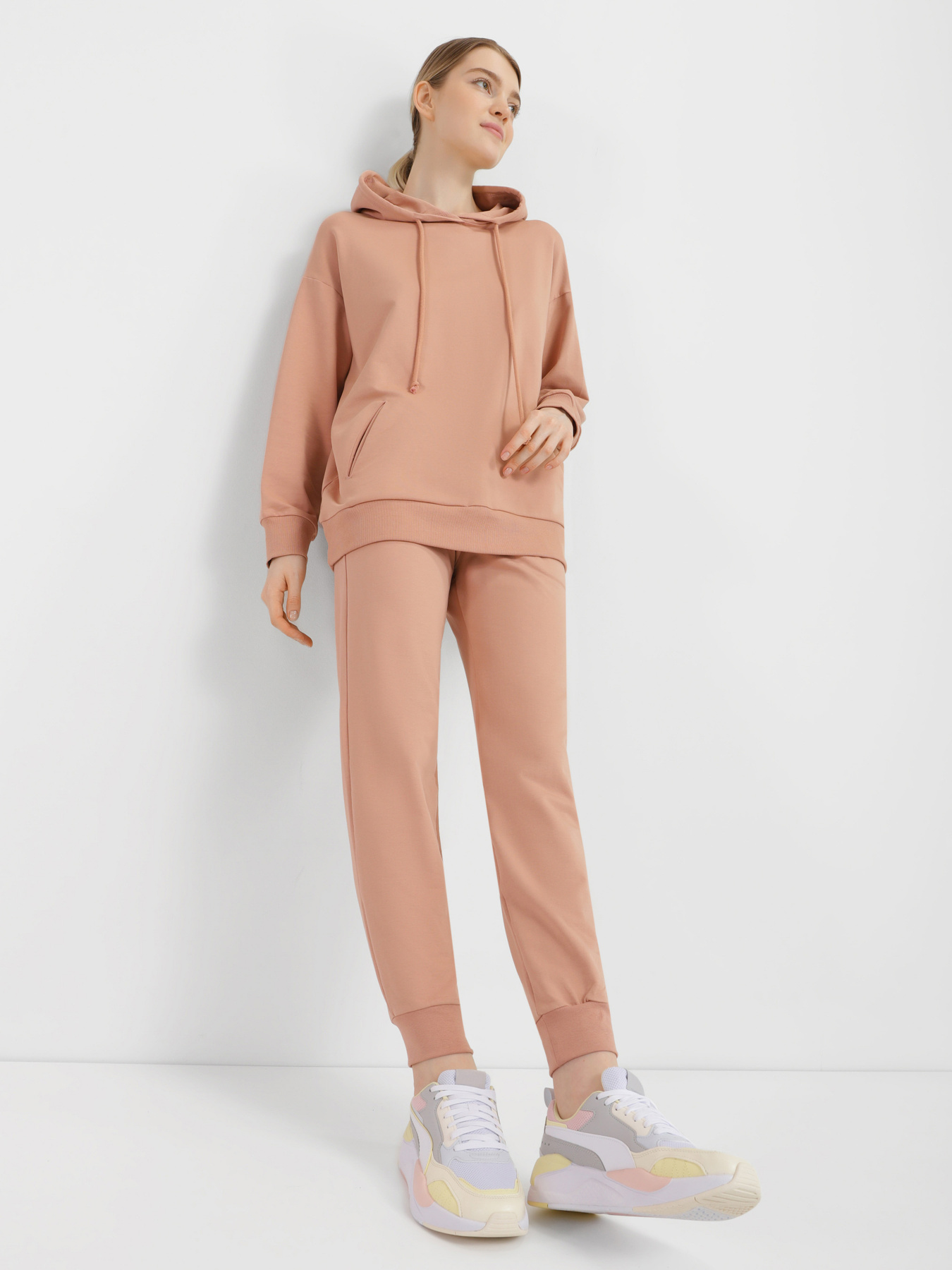 Спортивні штани Роза модель 200124-3 Фото