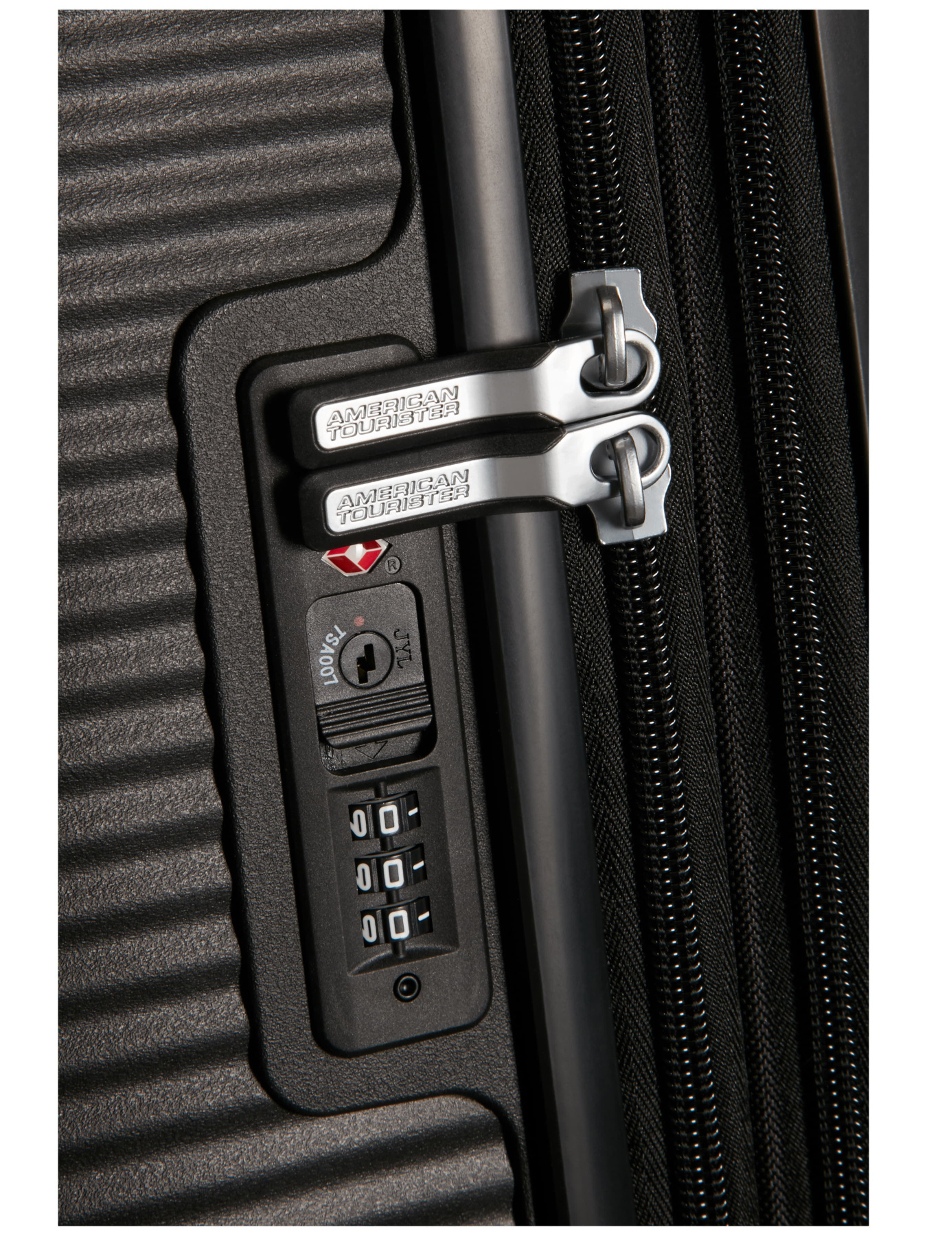 Чемодан American Tourister модель 32G09001 Фото