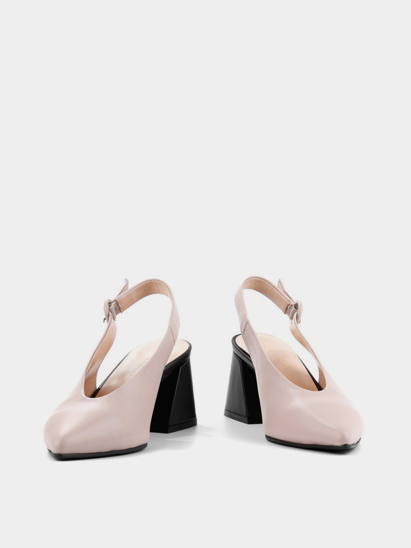 Босоніжки LeBERDES модель 00000014855 Босоніжки LeBERDES модель 00000014855 Фото