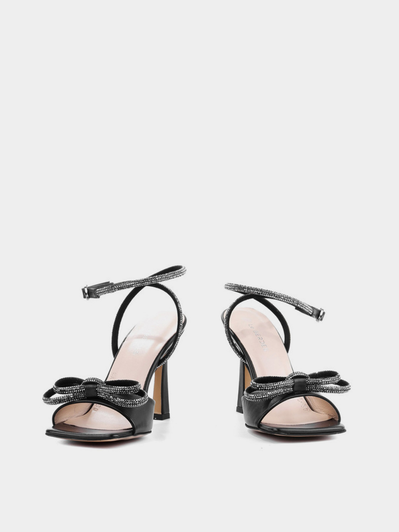 Босоножки LeBERDES модель 00000014858 Фото