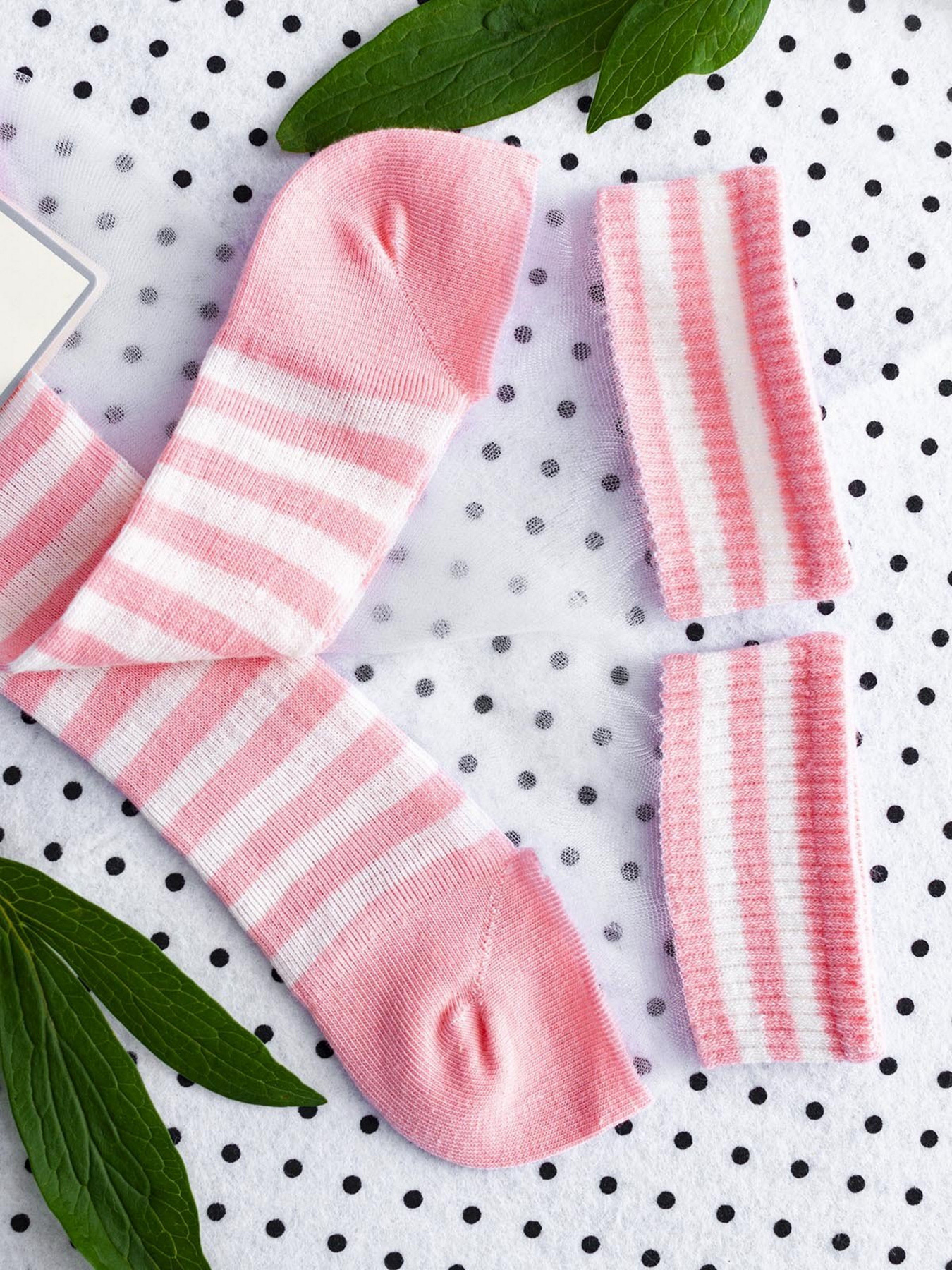 Носки и гольфы ISSA Plus модель NS-50_whitepink Фото