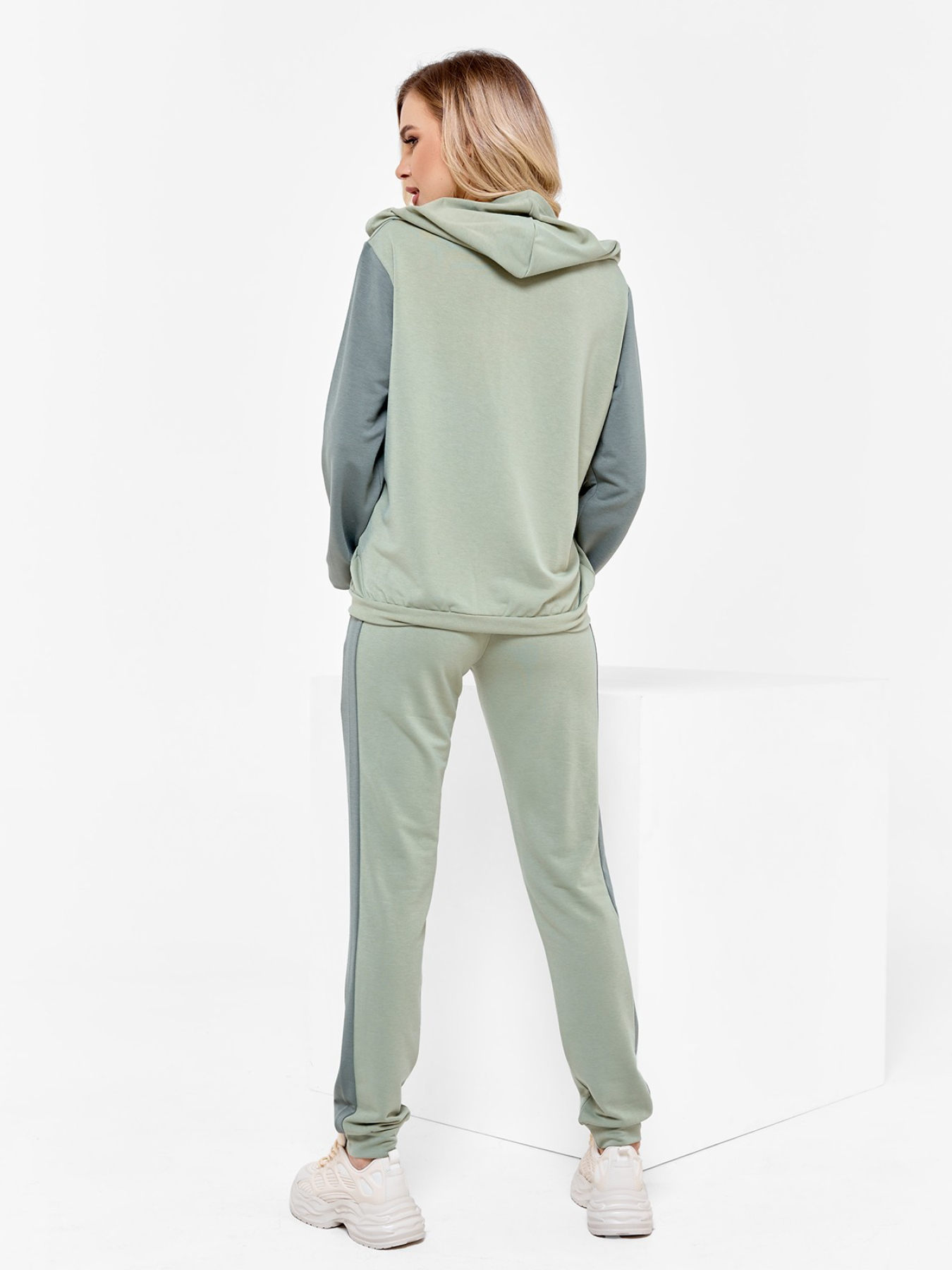 Спортивний костюм ISSA Plus модель 12545_olive Фото