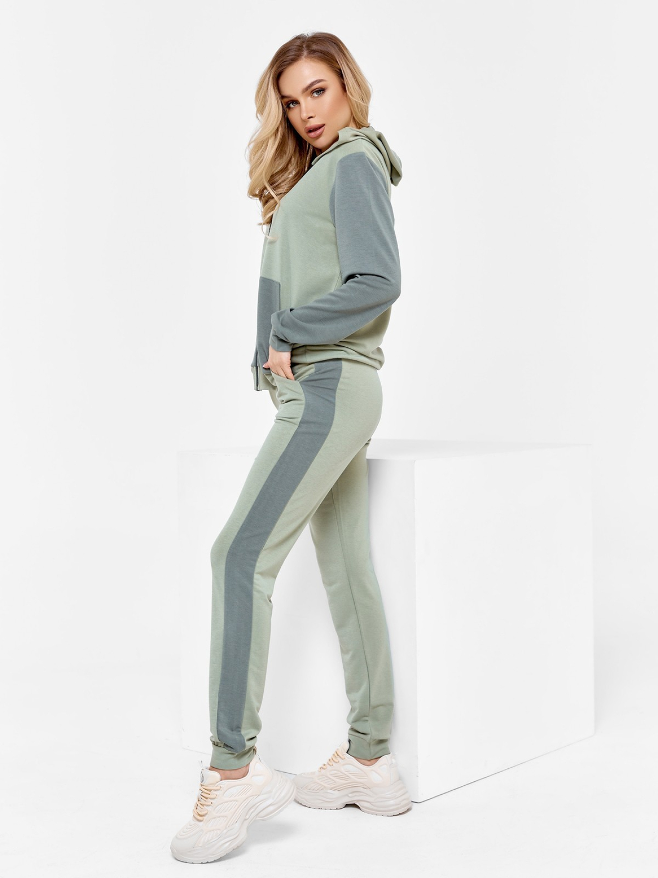 Спортивний костюм ISSA Plus модель 12545_olive Фото