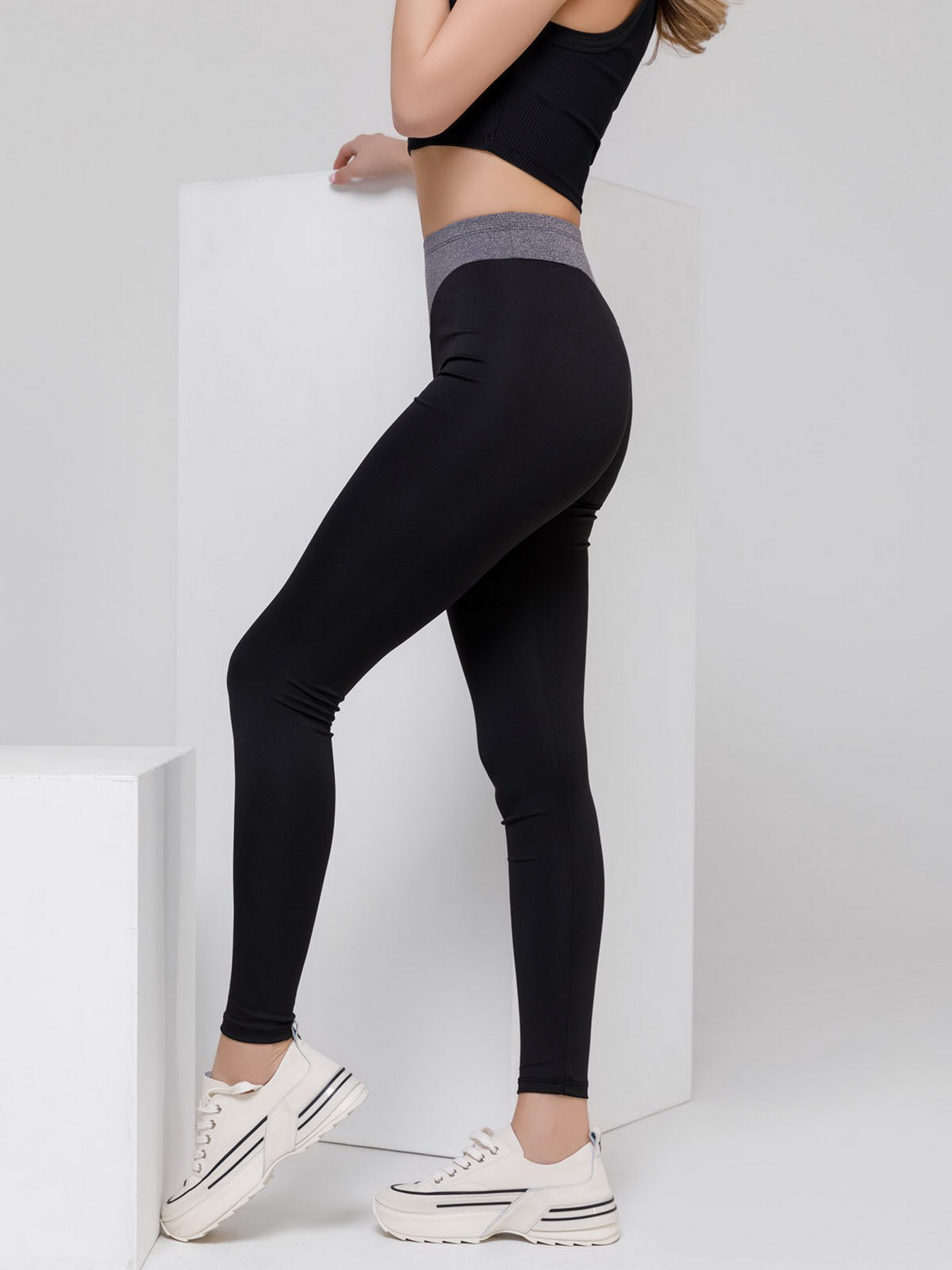 Леггинсы спортивные ISSA Plus модель 12481_blackgrey Фото