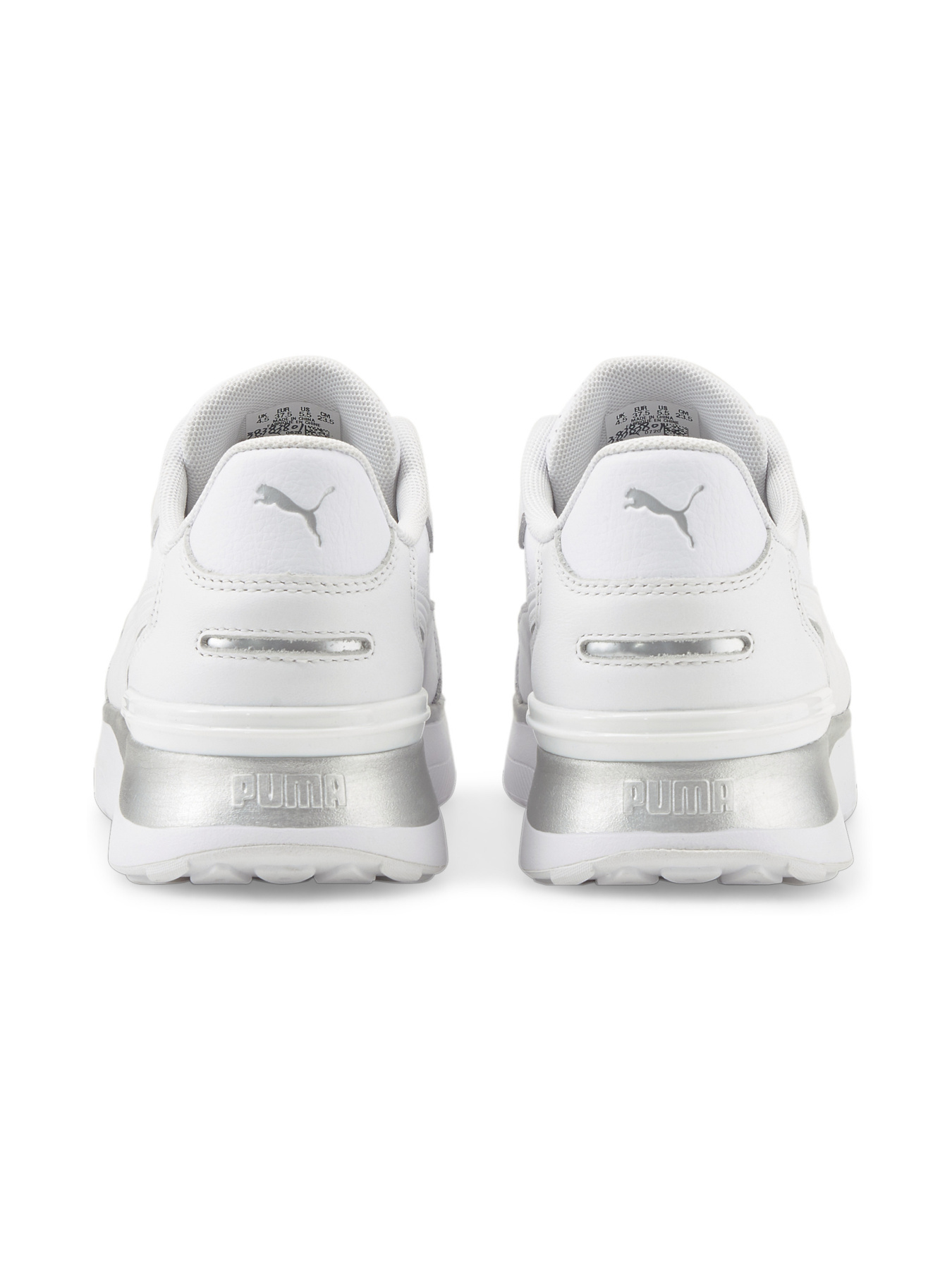 Кросівки для бігу PUMA R78 Voyage Premium L модель 383838 Фото