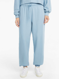 Спортивні штани PUMA Classics Relaxed Jogger модель 530416 Спортивні штани PUMA Classics Relaxed Jogger модель 530416 Фото