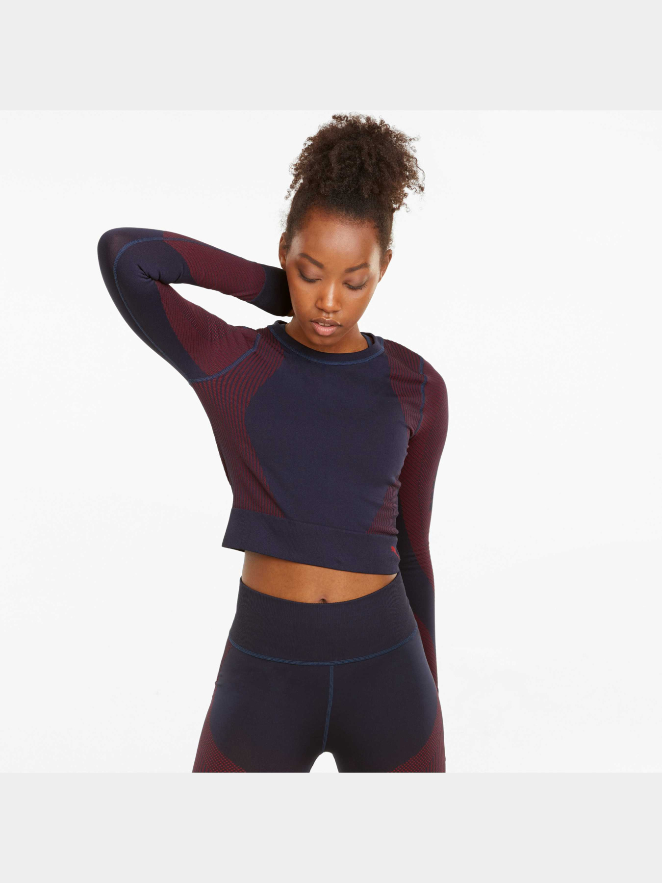 Кофта спортивна PUMA Train Seamless Fitted Ls модель 521029 Фото