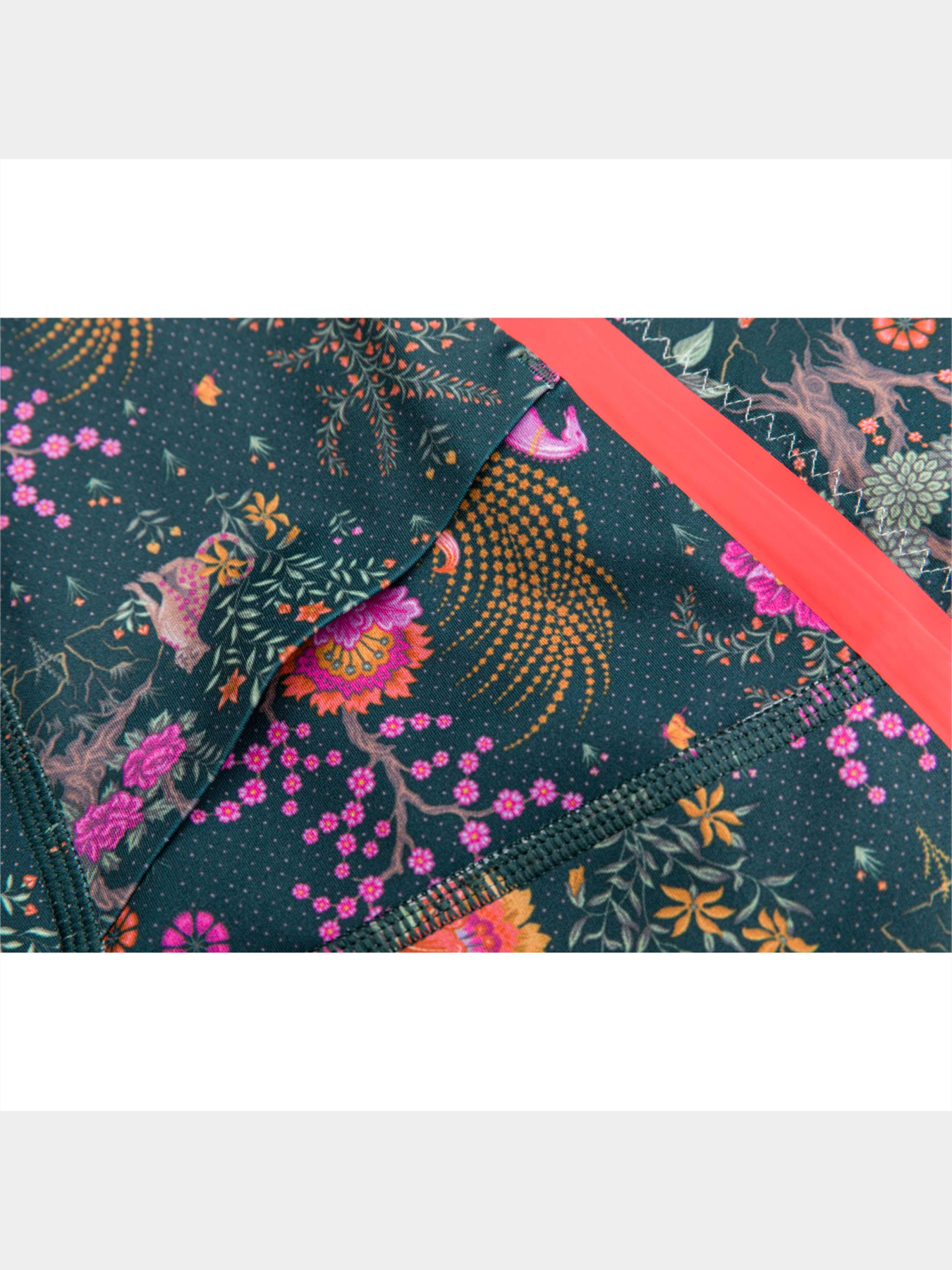 Спортивные леггинсы PUMA Liberty Forever Luxe Tight модель 521191 Фото