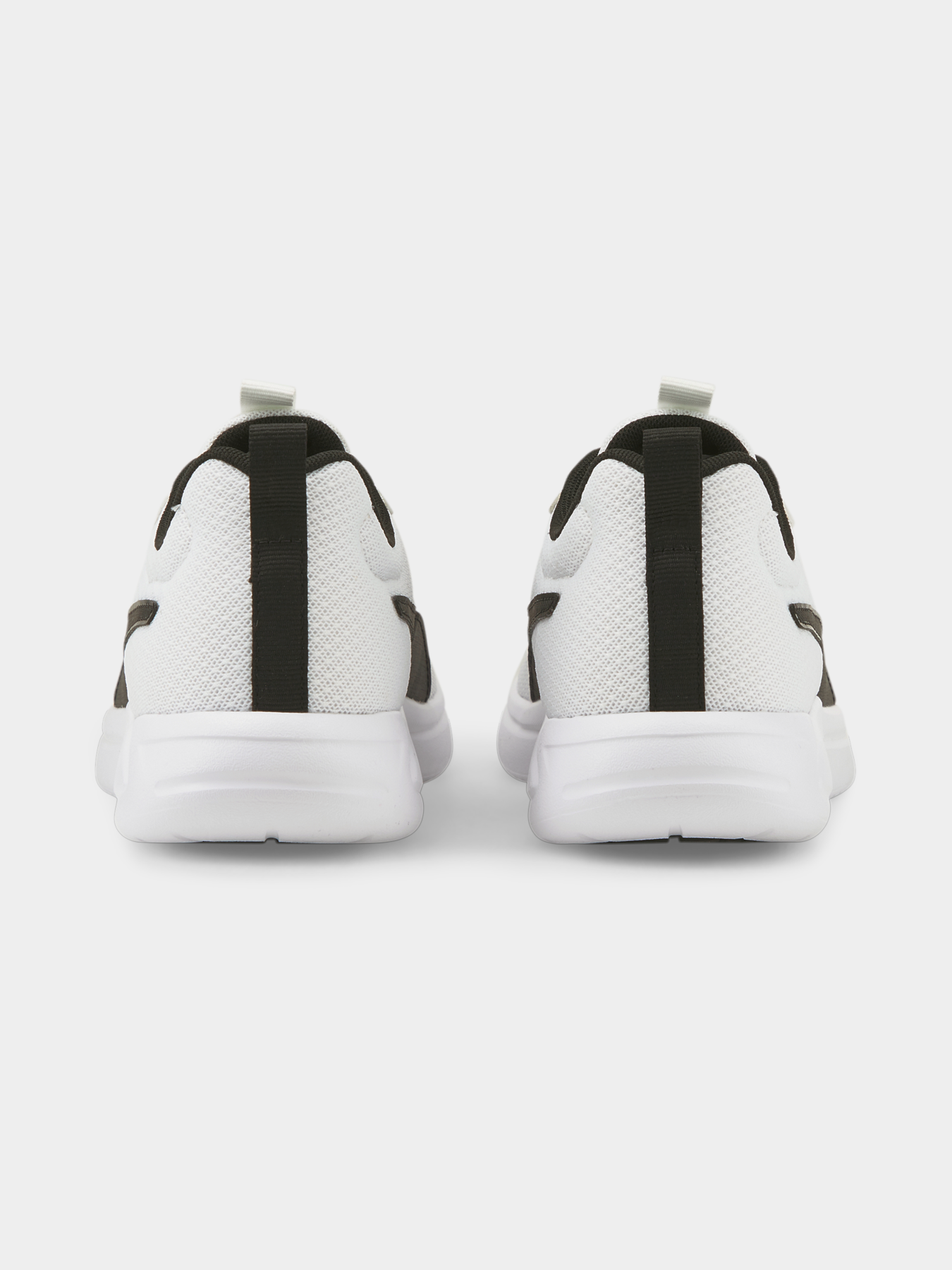 Кроссовки PUMA Resolve Smooth модель 376219 Фото