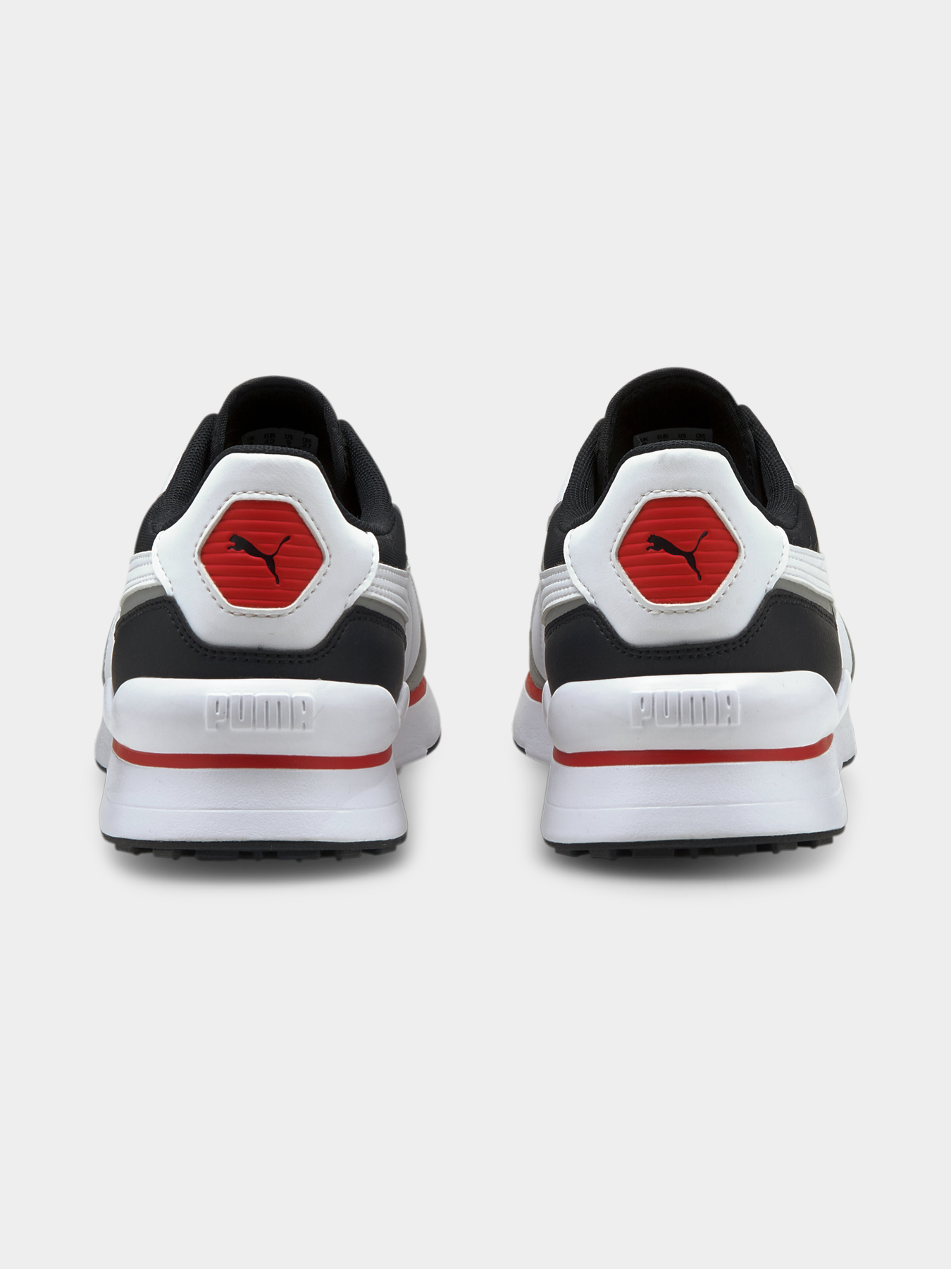 Кросівки повсякденні PUMA R78 Futr модель 374895 Фото