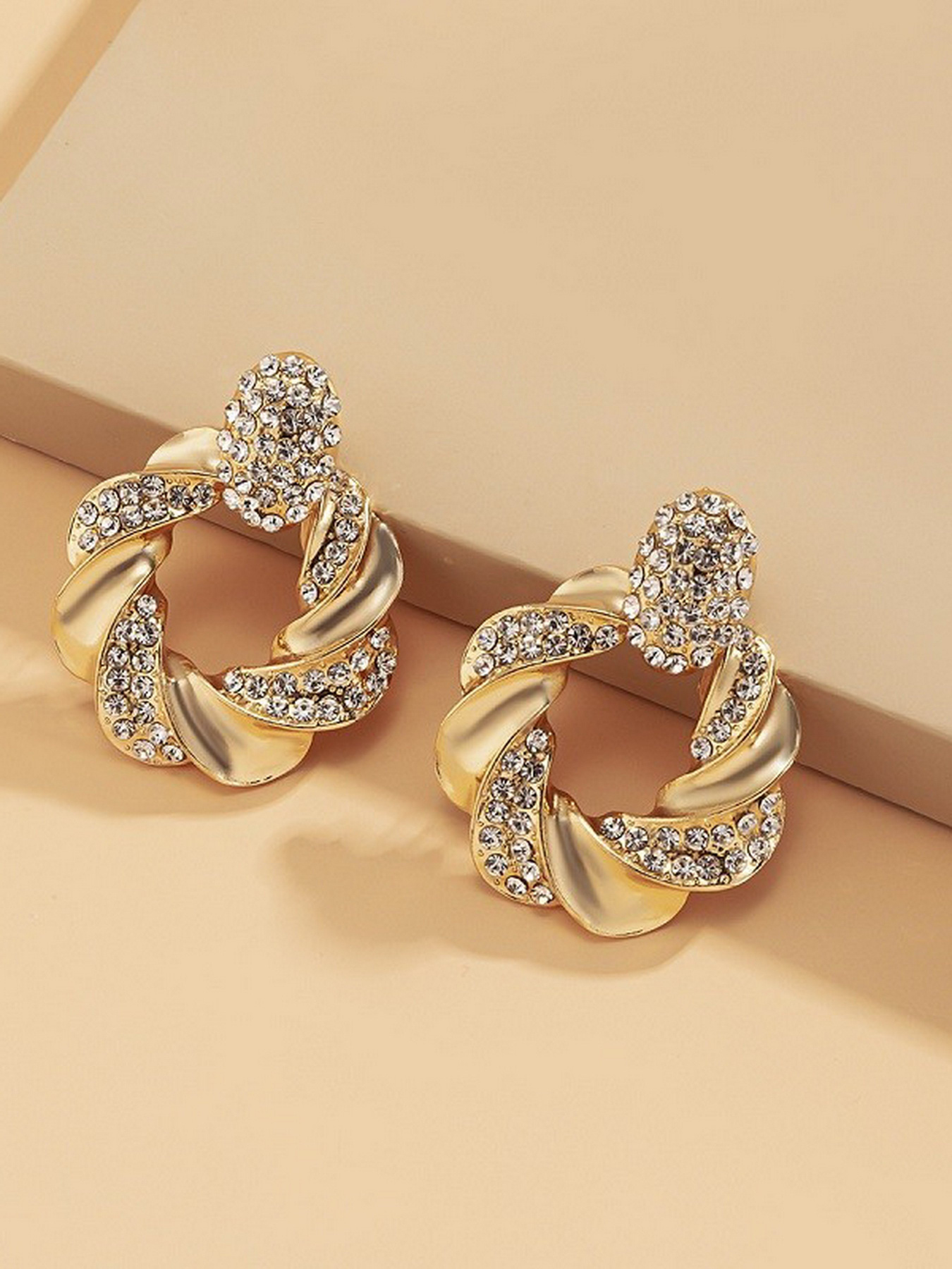 Серьги-подвески ISSA Plus модель AK-23_gold Фото