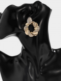 Серьги-подвески ISSA Plus модель AK-23_gold Фото