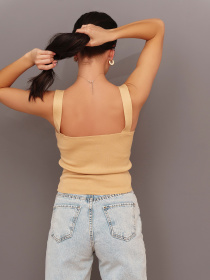 Майка ISSA Plus модель WN20-303_beige Фото