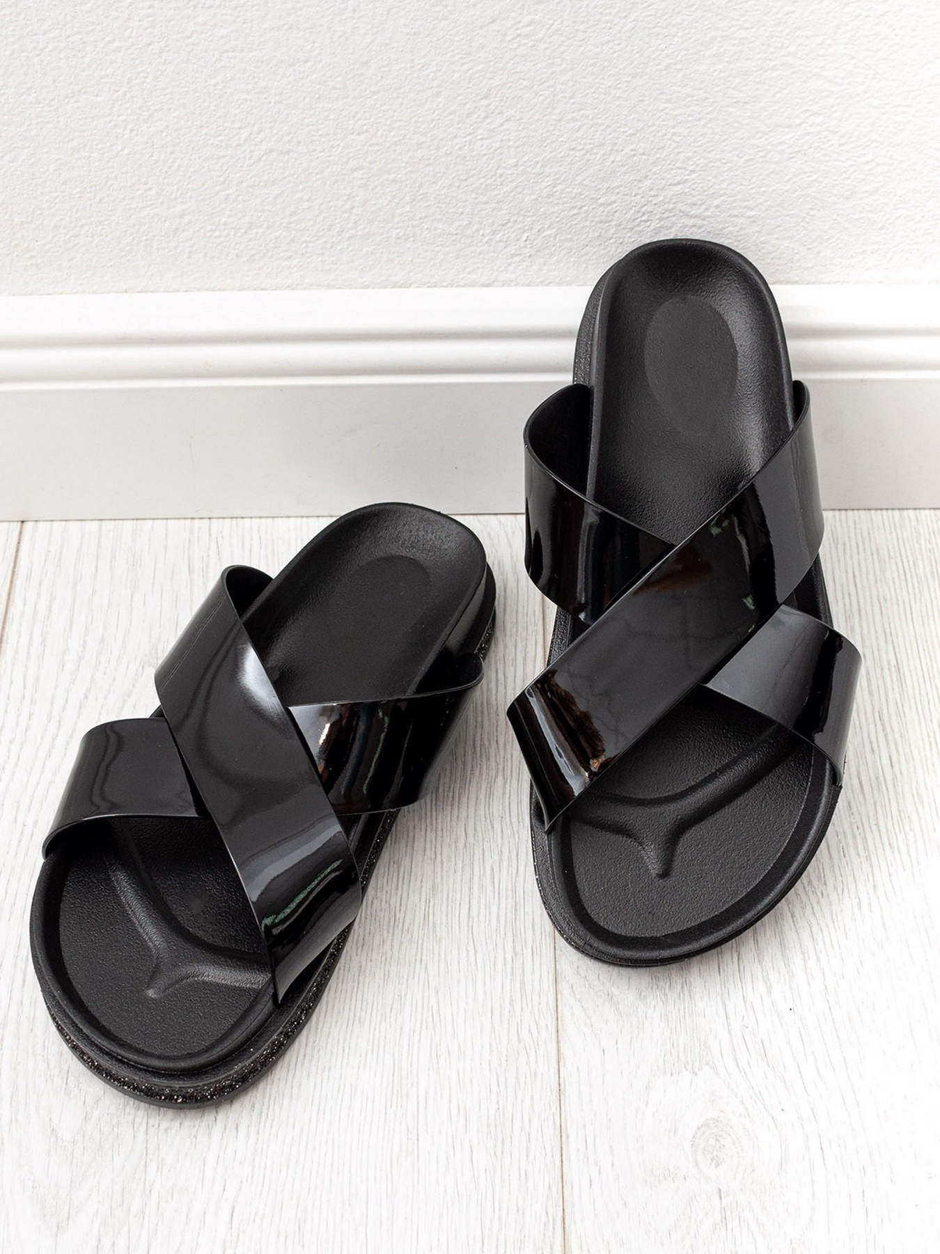 Шлепанцы ISSA Plus модель OB2-71_black Шлепанцы ISSA Plus модель OB2-71_black Фото