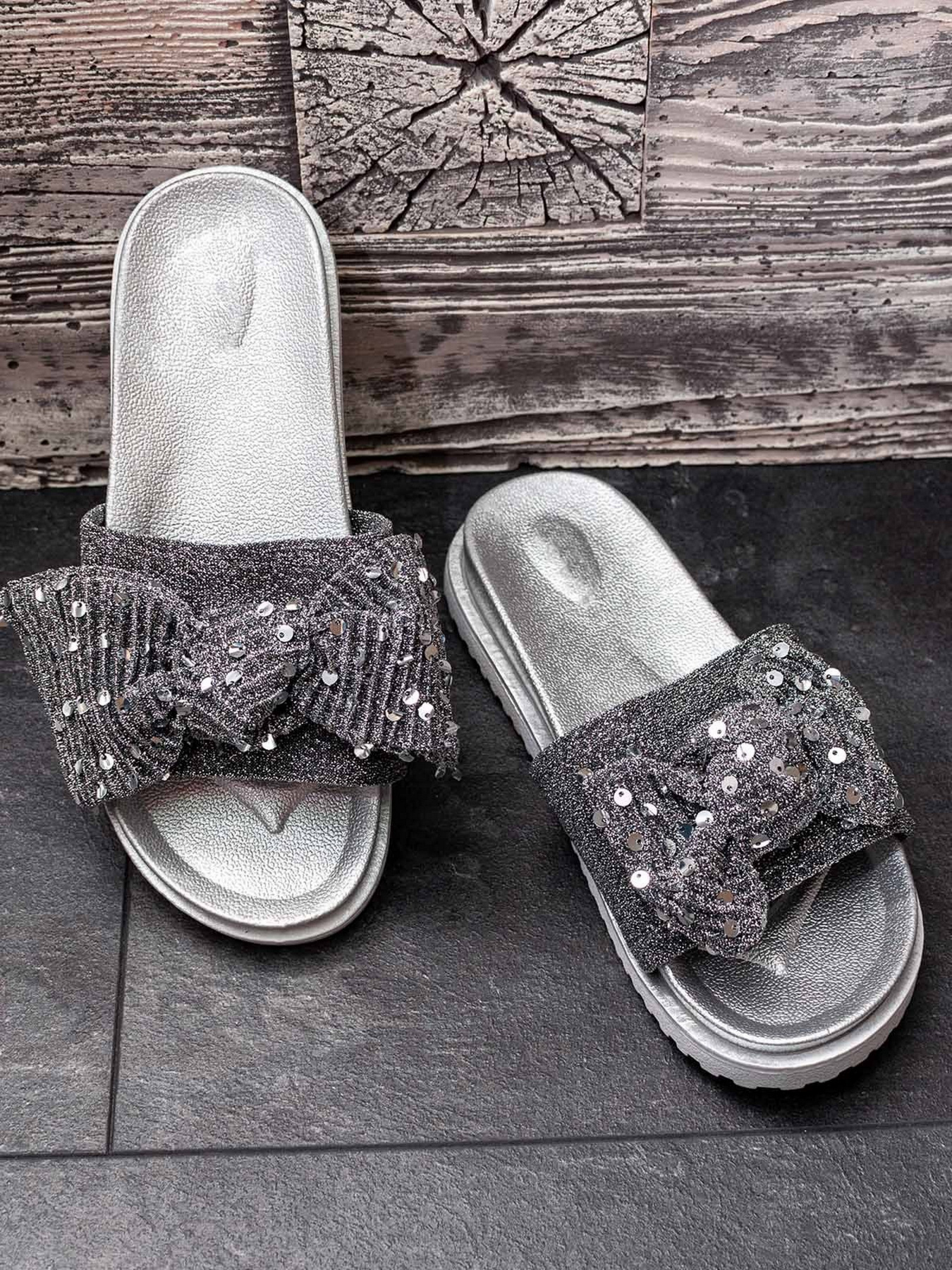 Шльопанці ISSA Plus модель OB2-72_silver Шльопанці ISSA Plus модель OB2-72_silver Фото