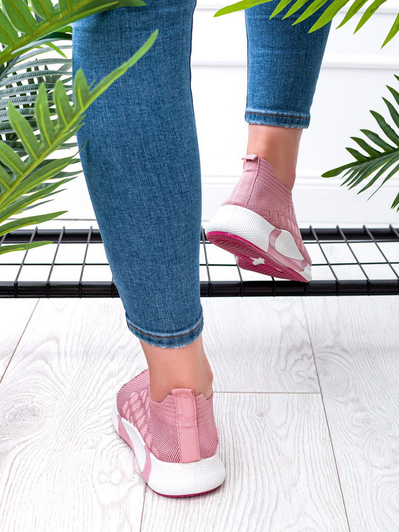 Кроссовки повседневные ISSA Plus модель OB2-75_pink Фото