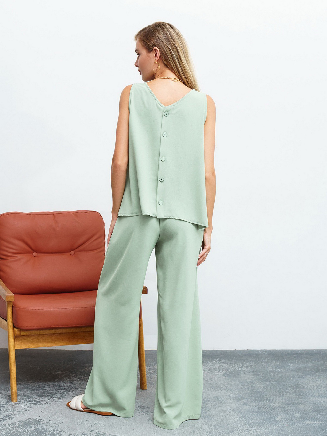 Повседневный костюм ISSA Plus модель 13451_olive Повседневный костюм ISSA Plus модель 13451_olive Фото