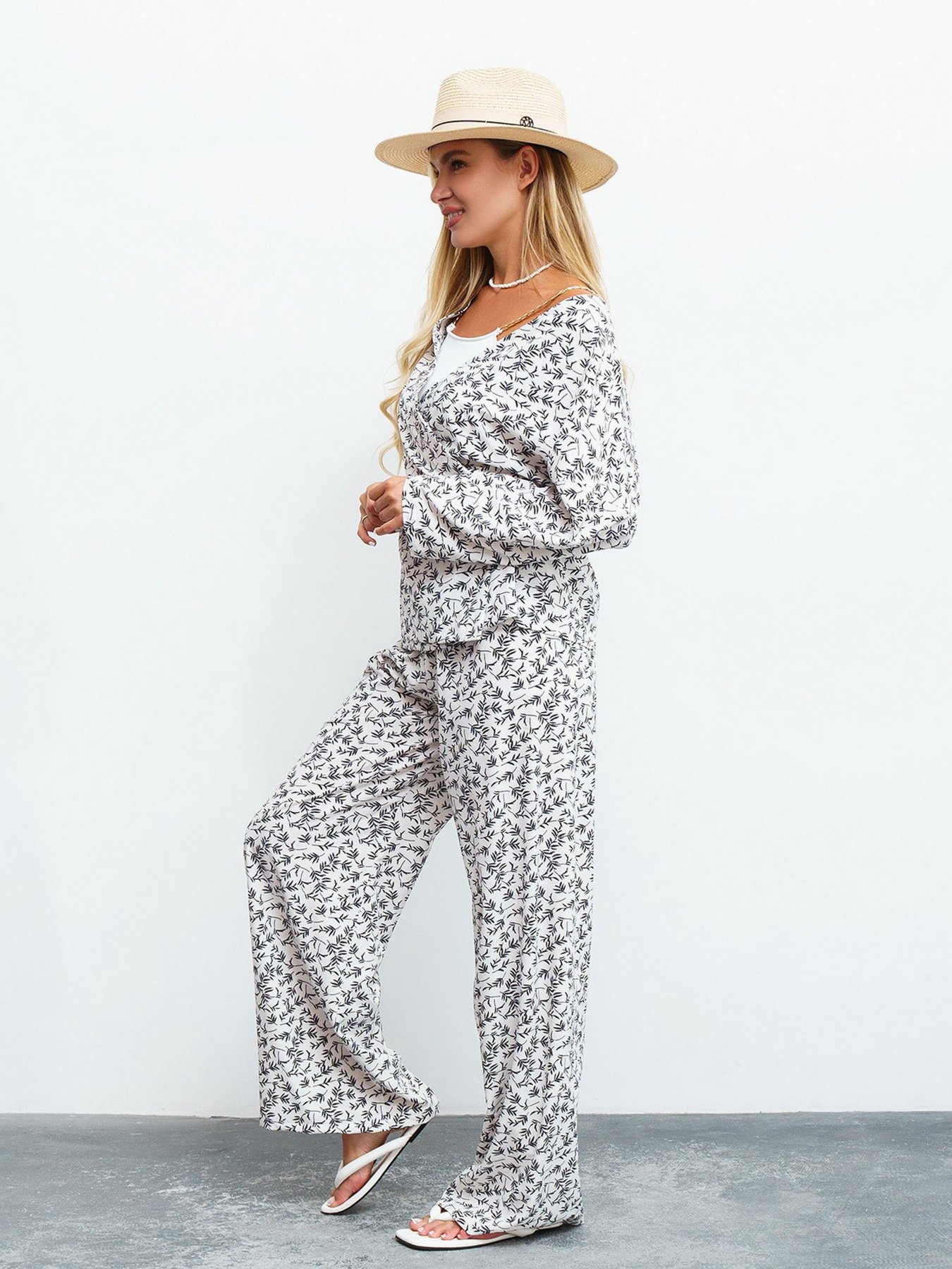 Повседневный костюм ISSA Plus модель 13453_white Фото