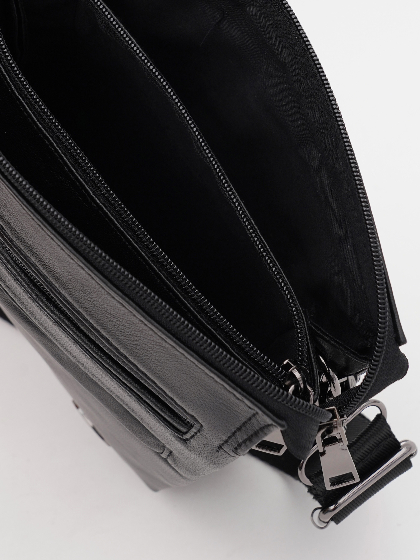 Мессенджер Ricco Grande модель T1tr0025bl-black Фото