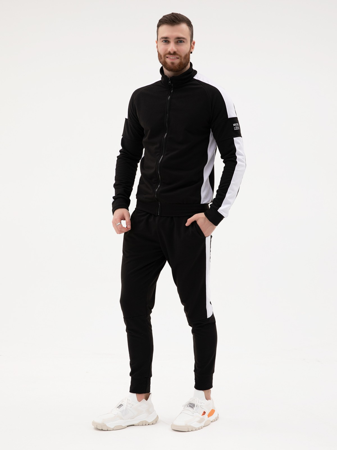 Спортивный костюм ISSA Plus модель SG-15_blackwhite Спортивный костюм ISSA Plus модель SG-15_blackwhite Фото