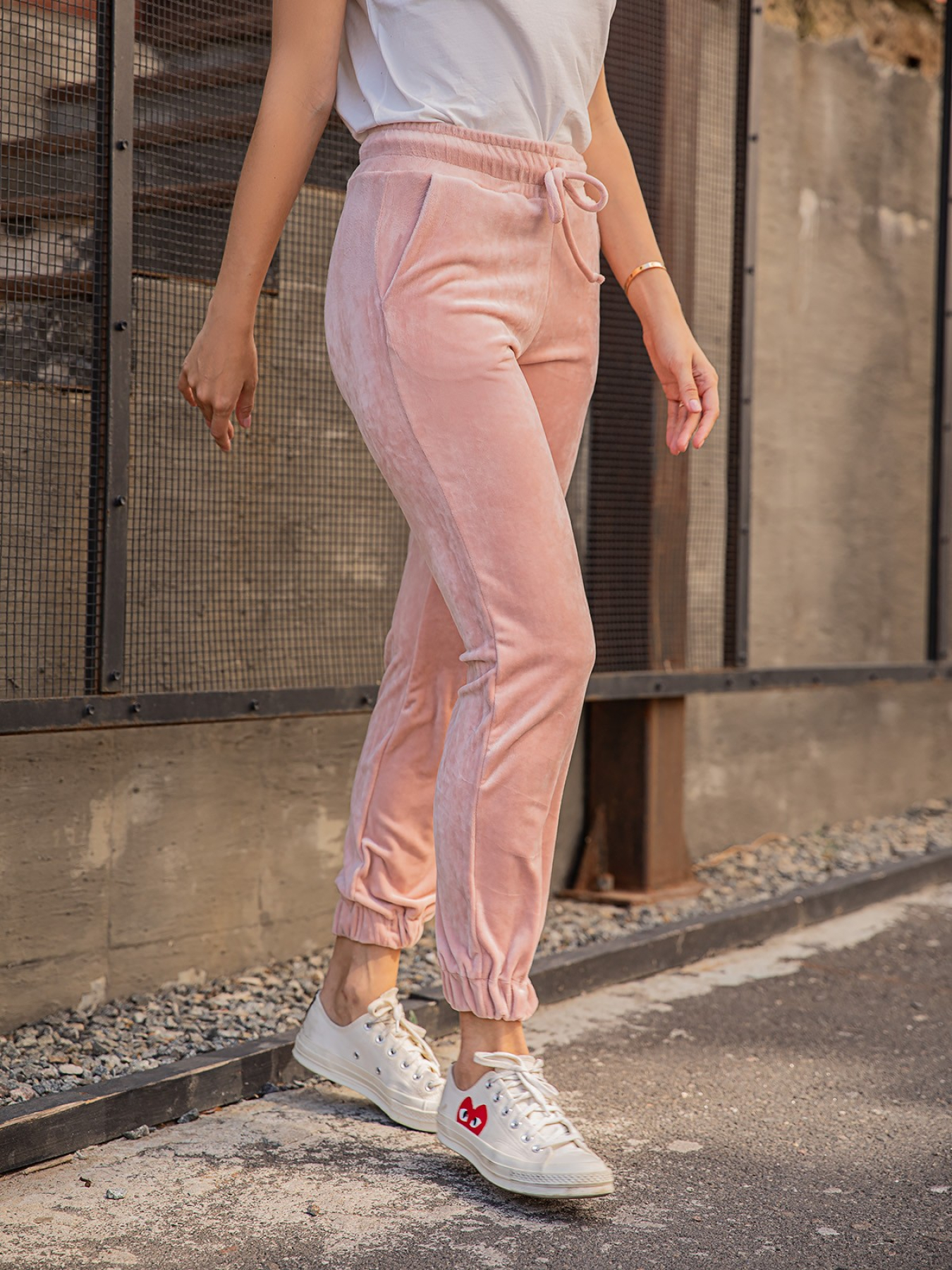 Спортивні штани ISSA Plus модель SA-293_pink Фото