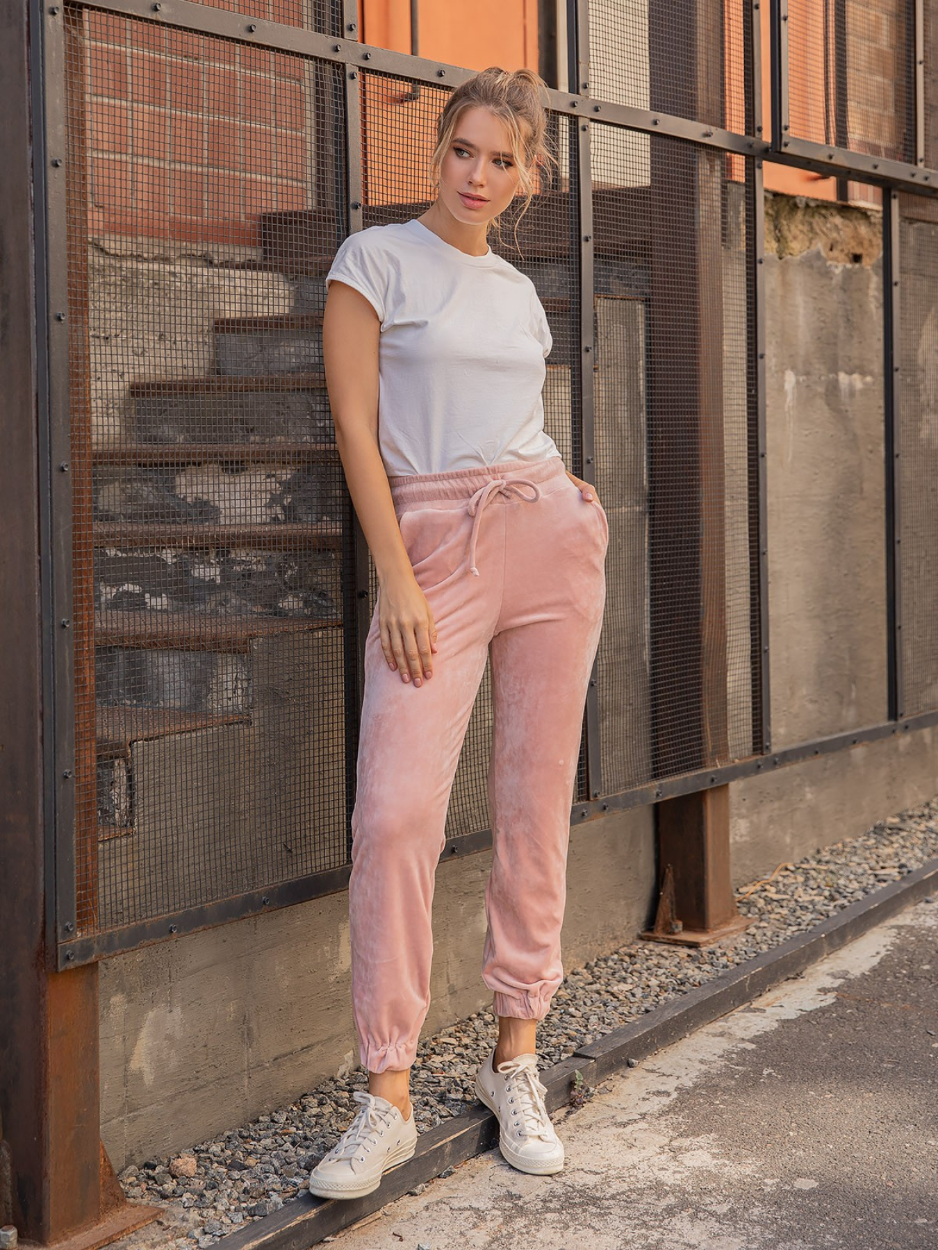 Спортивні штани ISSA Plus модель SA-293_pink Фото