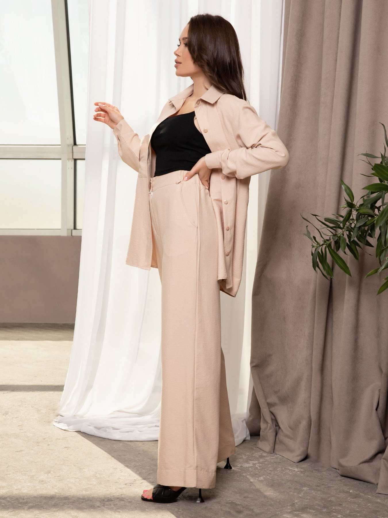 Повседневный костюм ISSA Plus модель 12718_beige Повседневный костюм ISSA Plus модель 12718_beige Фото