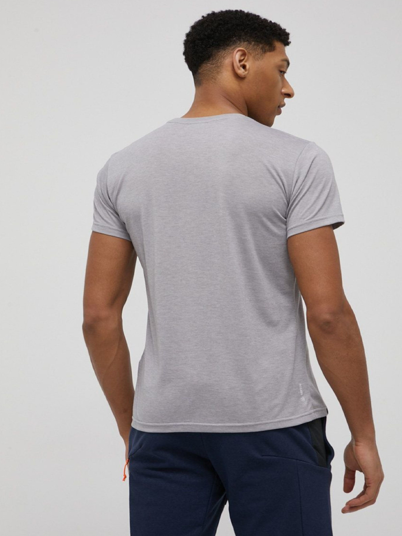 Футболка Salewa модель 02b024fd-1418-11ed-810e-001dd8b72568 Фото