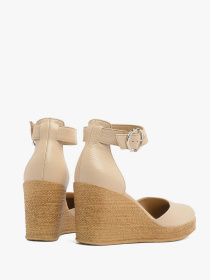 Босоножки RYLKO модель 6IKR1_Y__YX9 Фото