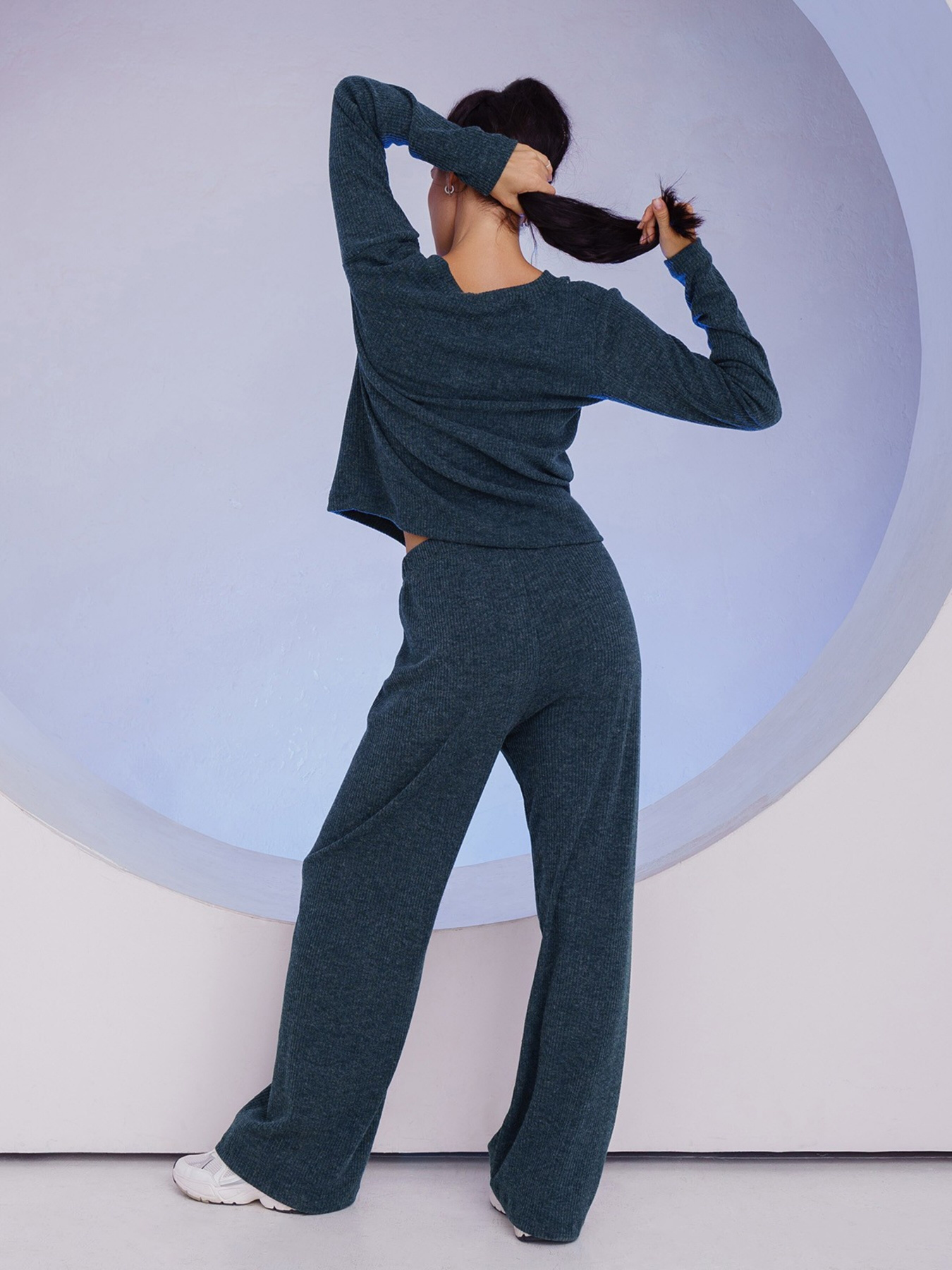 Костюмы ISSA Plus модель 13472_zeleny Фото