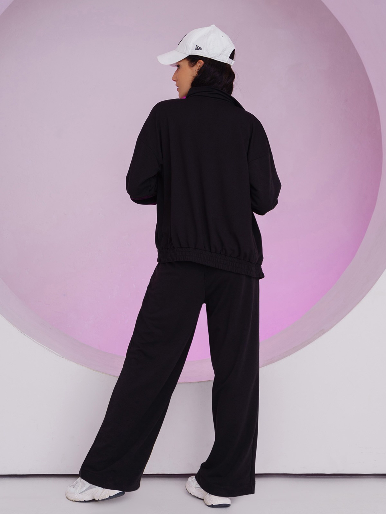 Спортивный костюм ISSA Plus модель 13479_cherny Спортивный костюм ISSA Plus модель 13479_cherny Фото